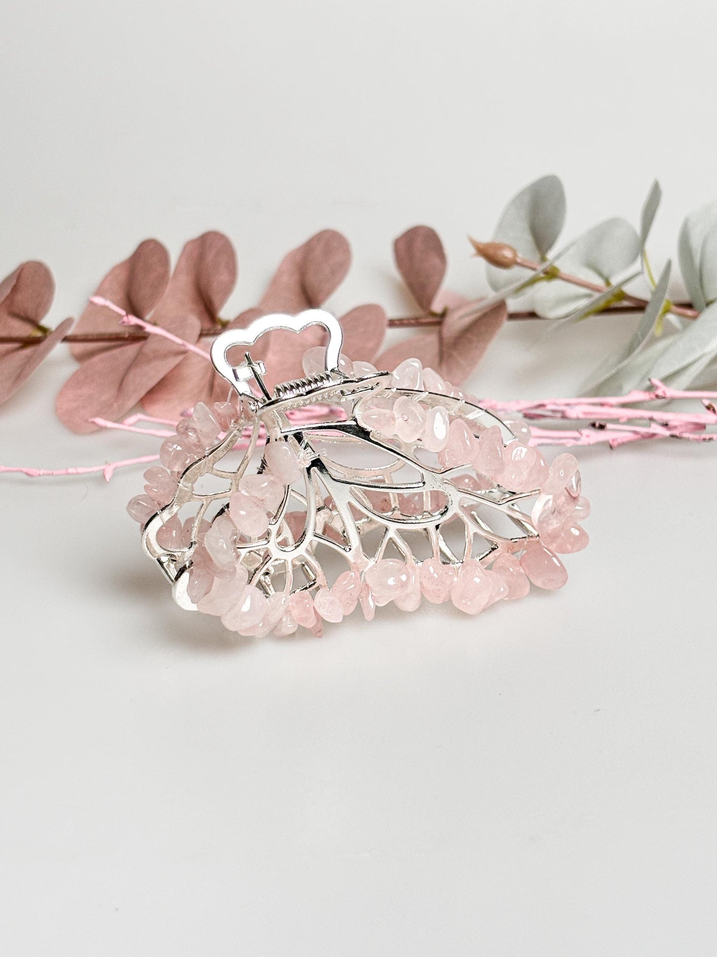 Elegant butterfly hair clip made of silver with rose quartz chips – beautiful piece of jewelry for stylish looks