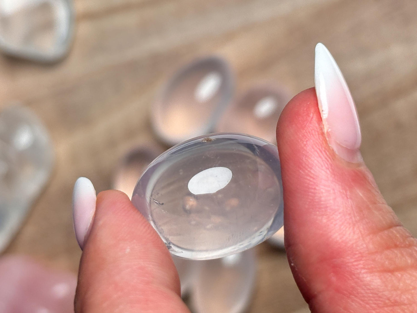 Premium Transparent Rose Quartz Tumbled Stones – Gemstone for Healing and Love – Crystal Clear, Glittering Rose Quartz Stones
