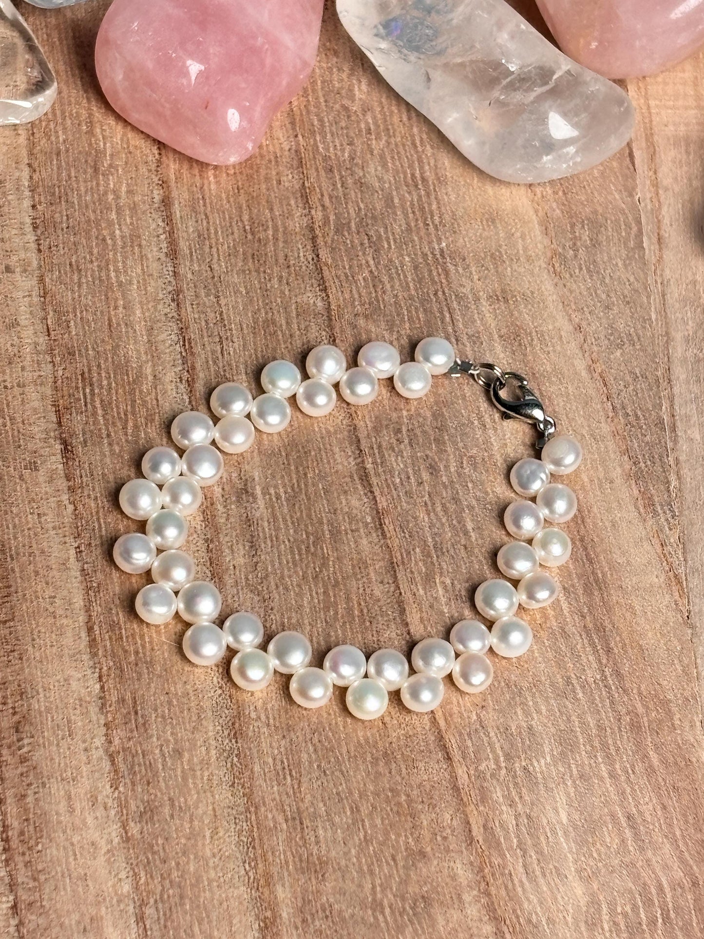 Doppelreihiges Perlenarmband aus echten Süßwasserperlen – Elegantes Schmuckstück für besonderen Anlass
