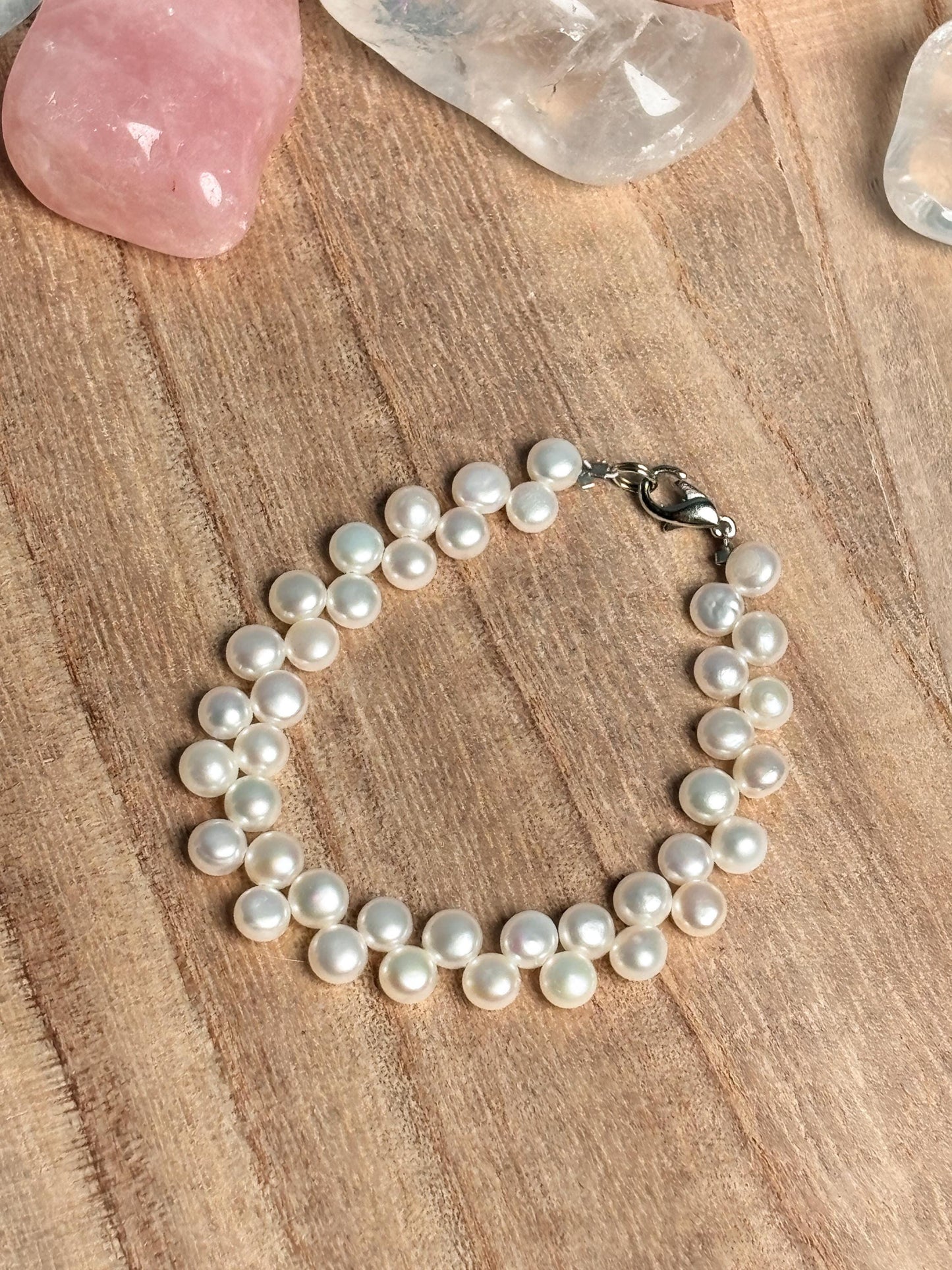 Doppelreihiges Perlenarmband aus echten Süßwasserperlen – Elegantes Schmuckstück für besonderen Anlass