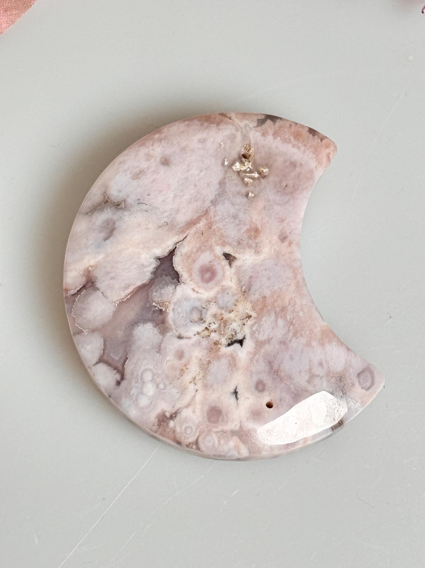 High-quality carving | Moon and star made of high-quality flower agate – unique decorative object and perfect gift for gemstone lovers