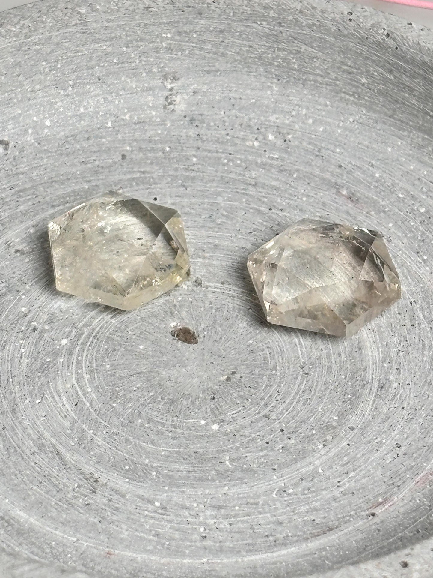 Small hexagon crystals made of citrine, rose quartz and labradorite – gemstone decoration and perfect gift for crystal lovers