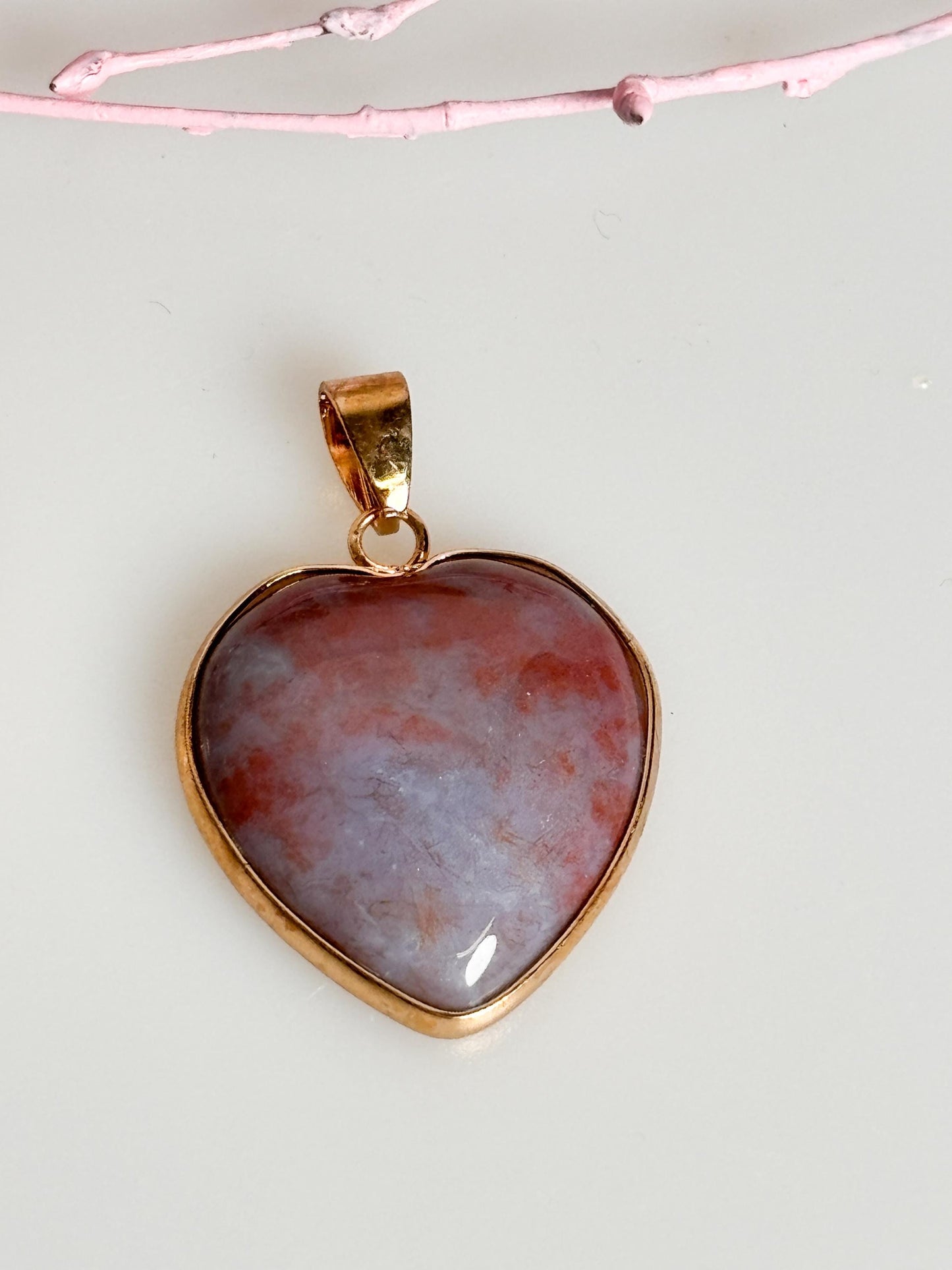 Ocean Jasper heart pendant with great drawing in gold-colored setting – gemstone jewelry for women