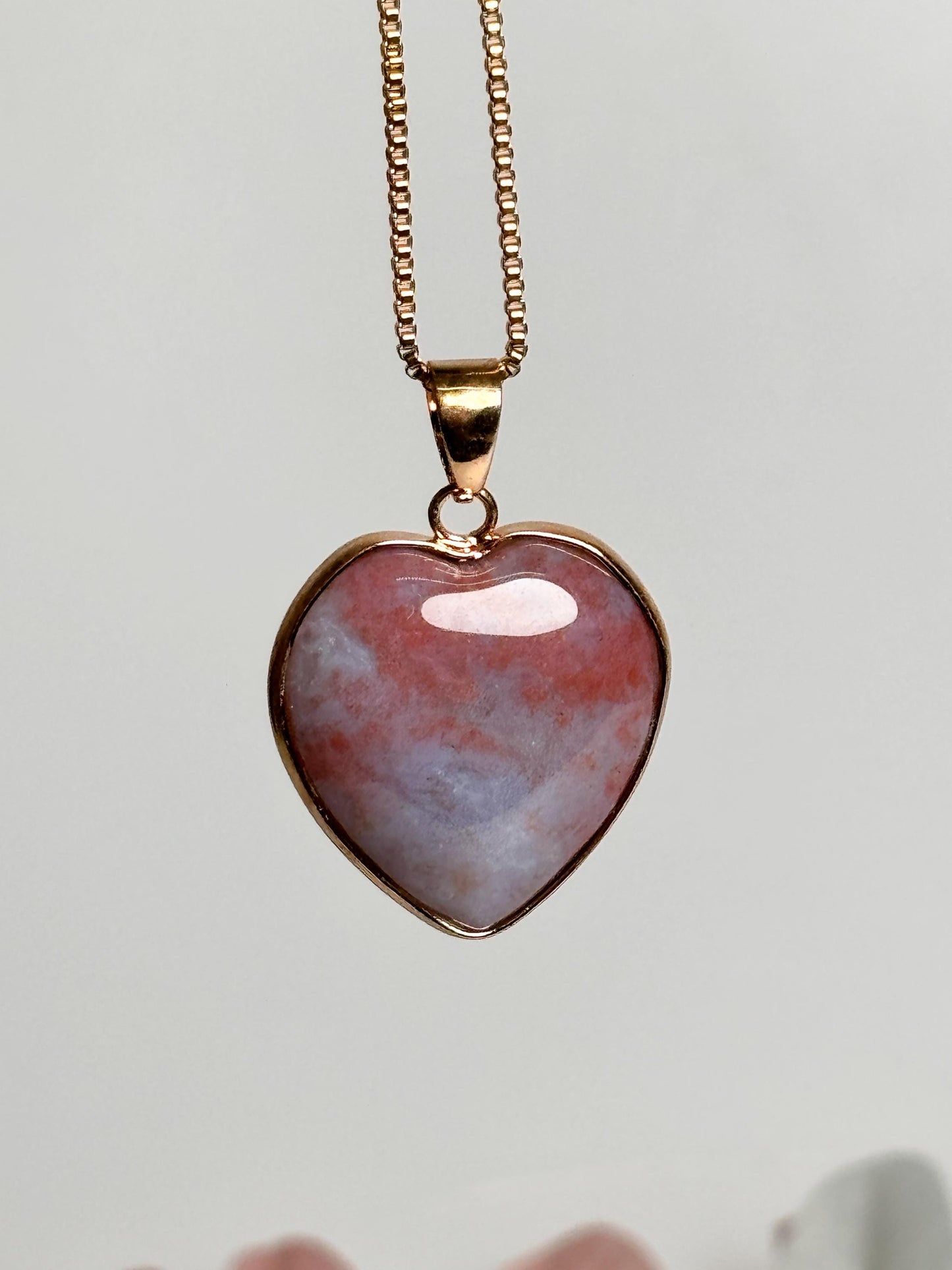 Ocean Jasper heart pendant with great drawing in gold-colored setting – gemstone jewelry for women