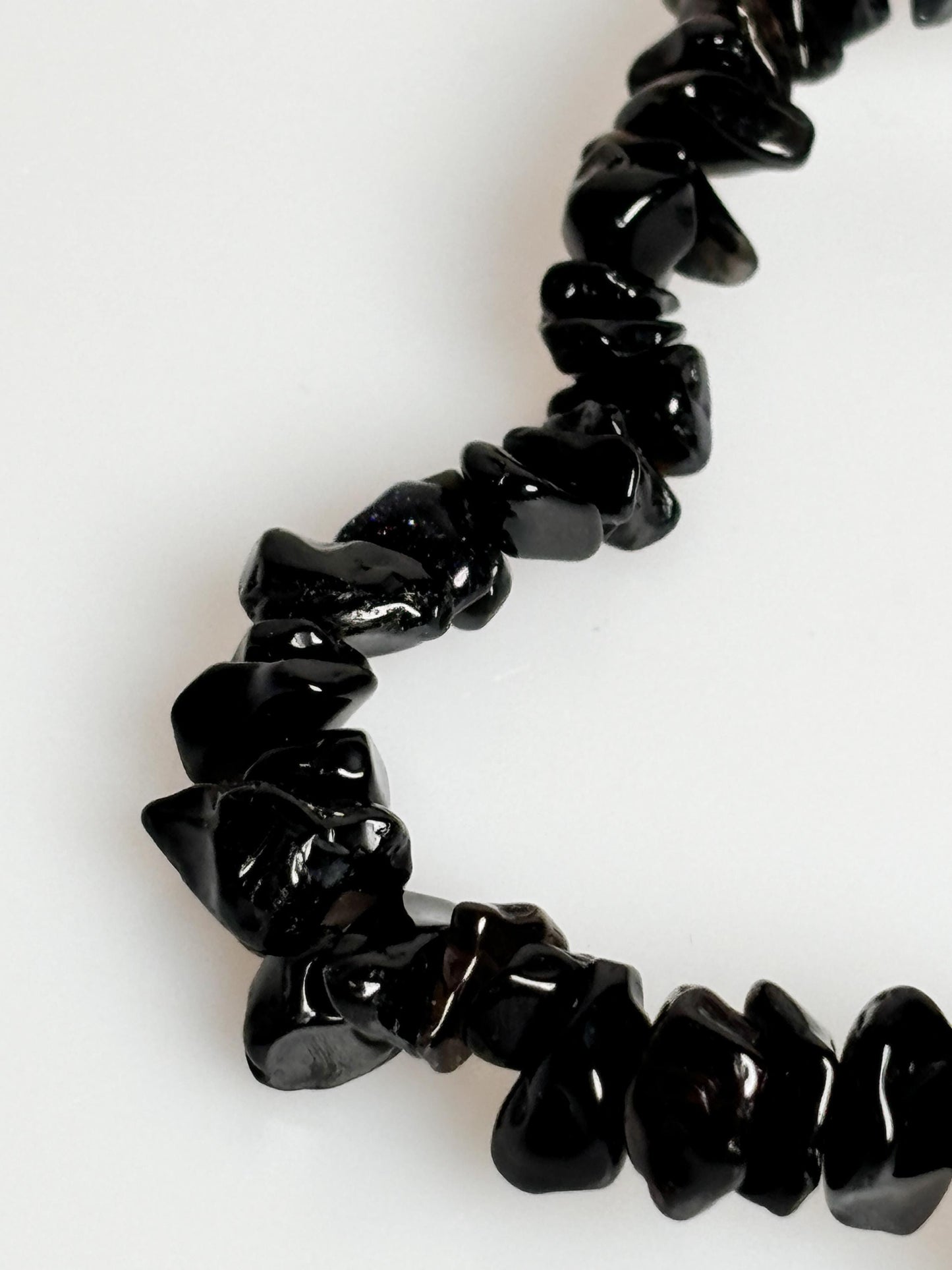 Elastic splinter bracelet made of black obsidian – protective stone, approx. 6mm splinters, energetic jewelry for balance