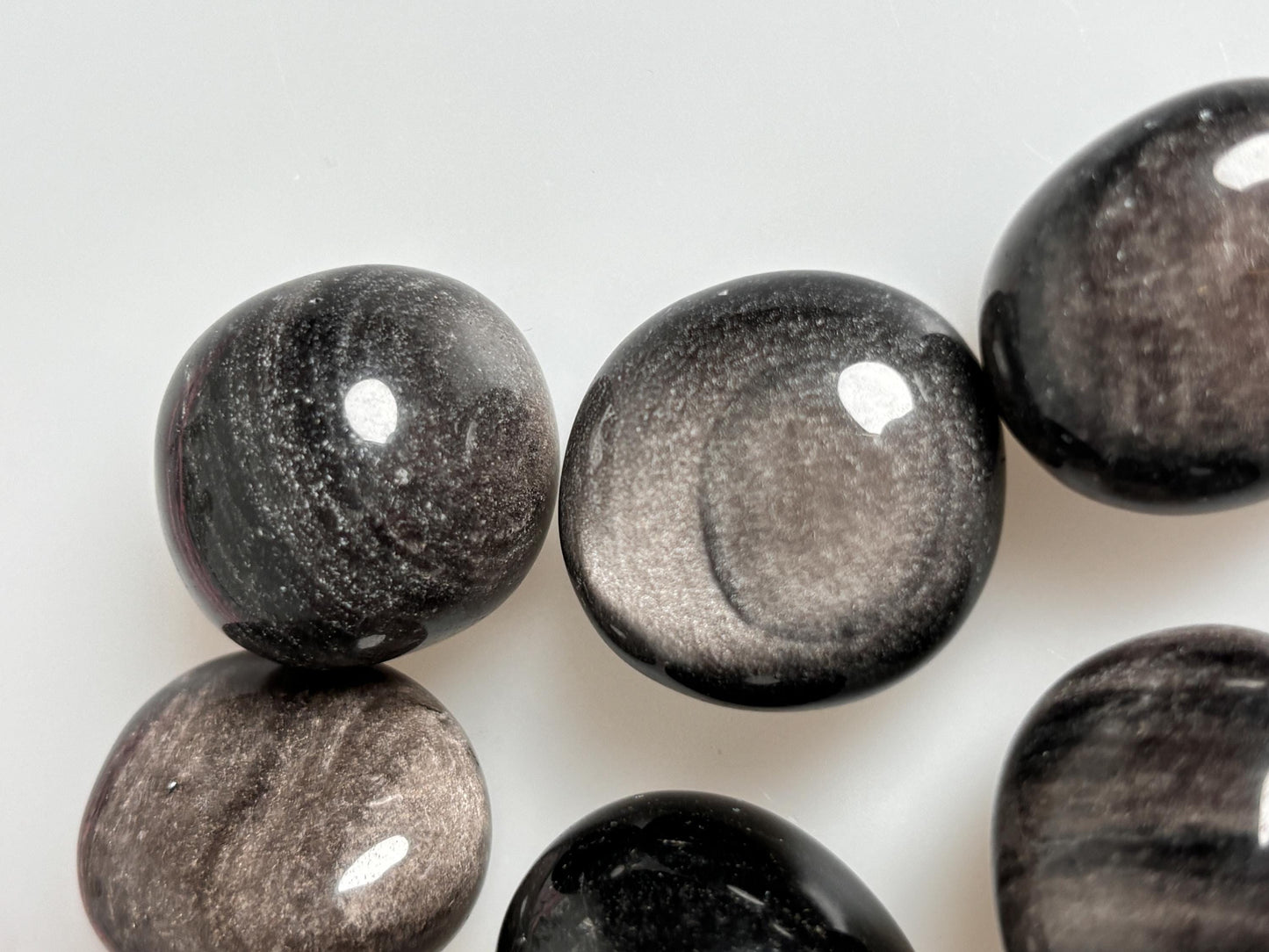 Silver Obsidian Tumbled Stones – With unique flash effect, energy stone for protection, healing & meditation, approx. 2.3cm