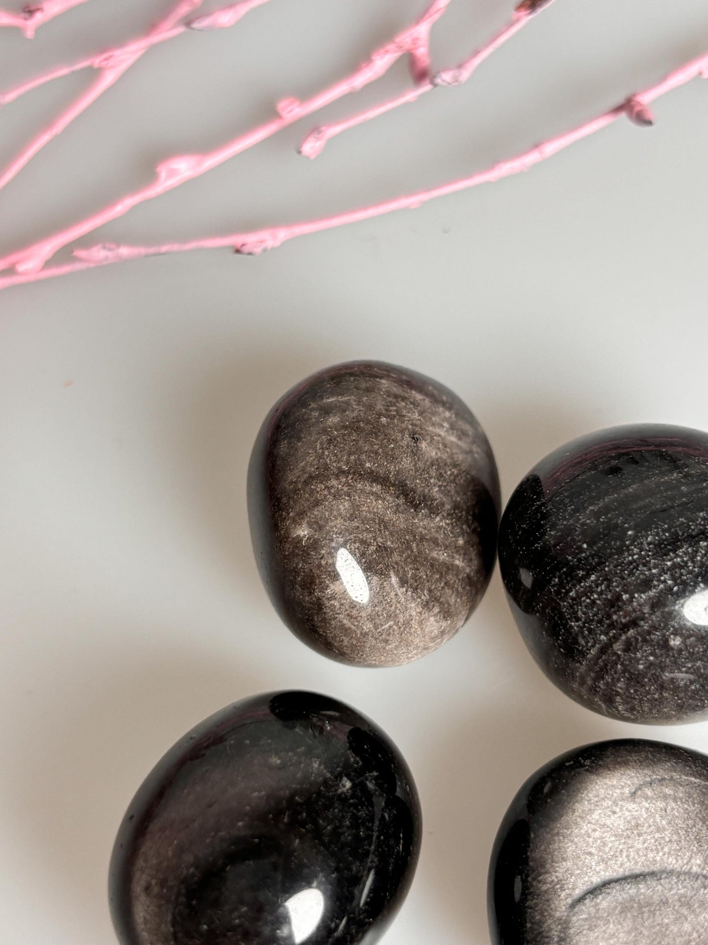 Silver Obsidian Tumbled Stones – With unique flash effect, energy stone for protection, healing & meditation, approx. 2.3cm