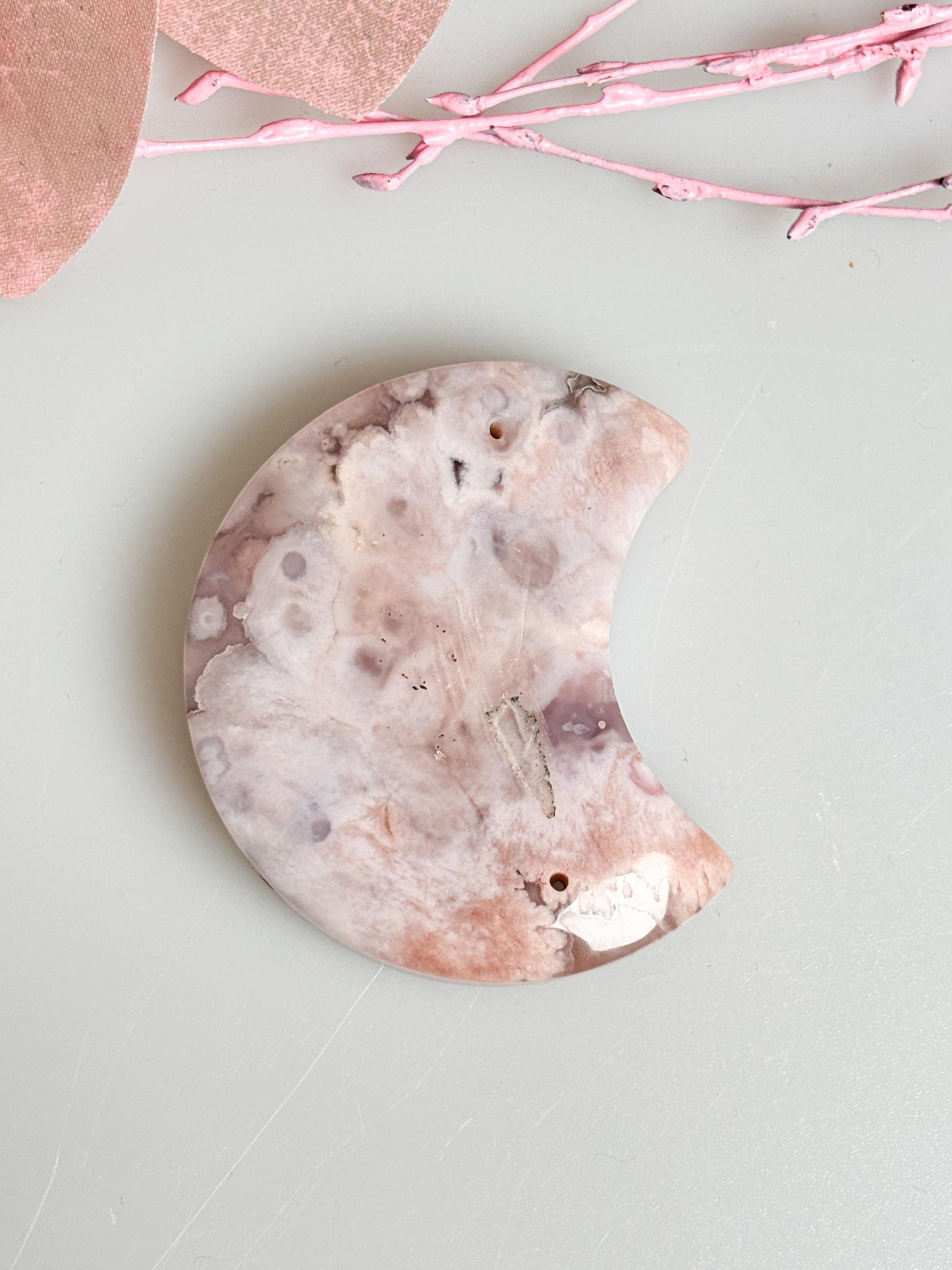 High-quality carving | Moon and star made of high-quality flower agate – unique decorative object and perfect gift for gemstone lovers