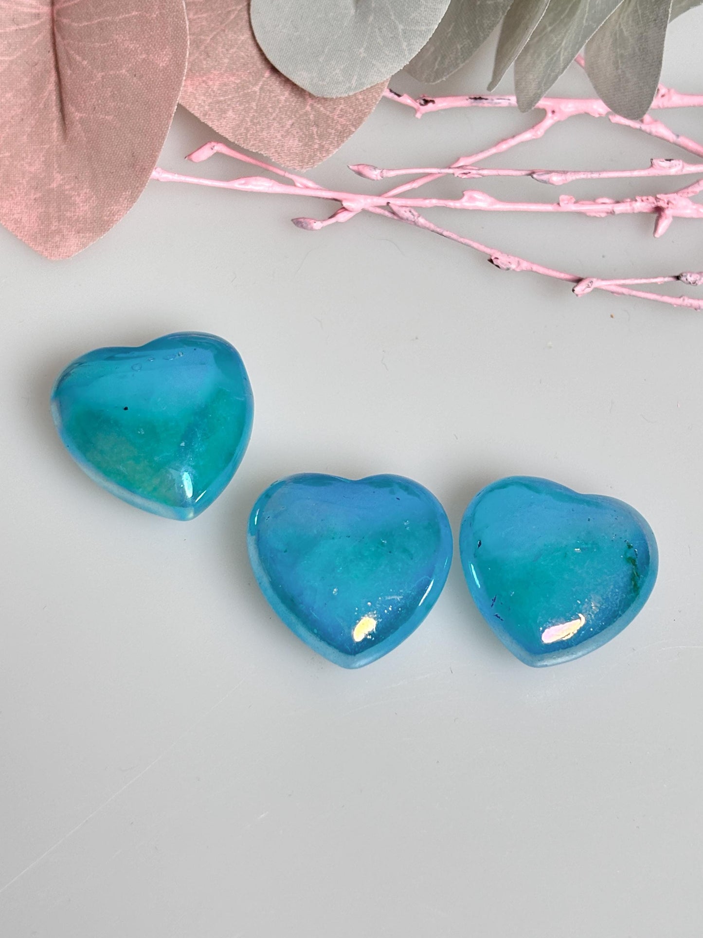 Blue Angel Aura Heart 2.4cm – Magical decorative object, healing stone, perfect gift for spiritual and gemstone lovers