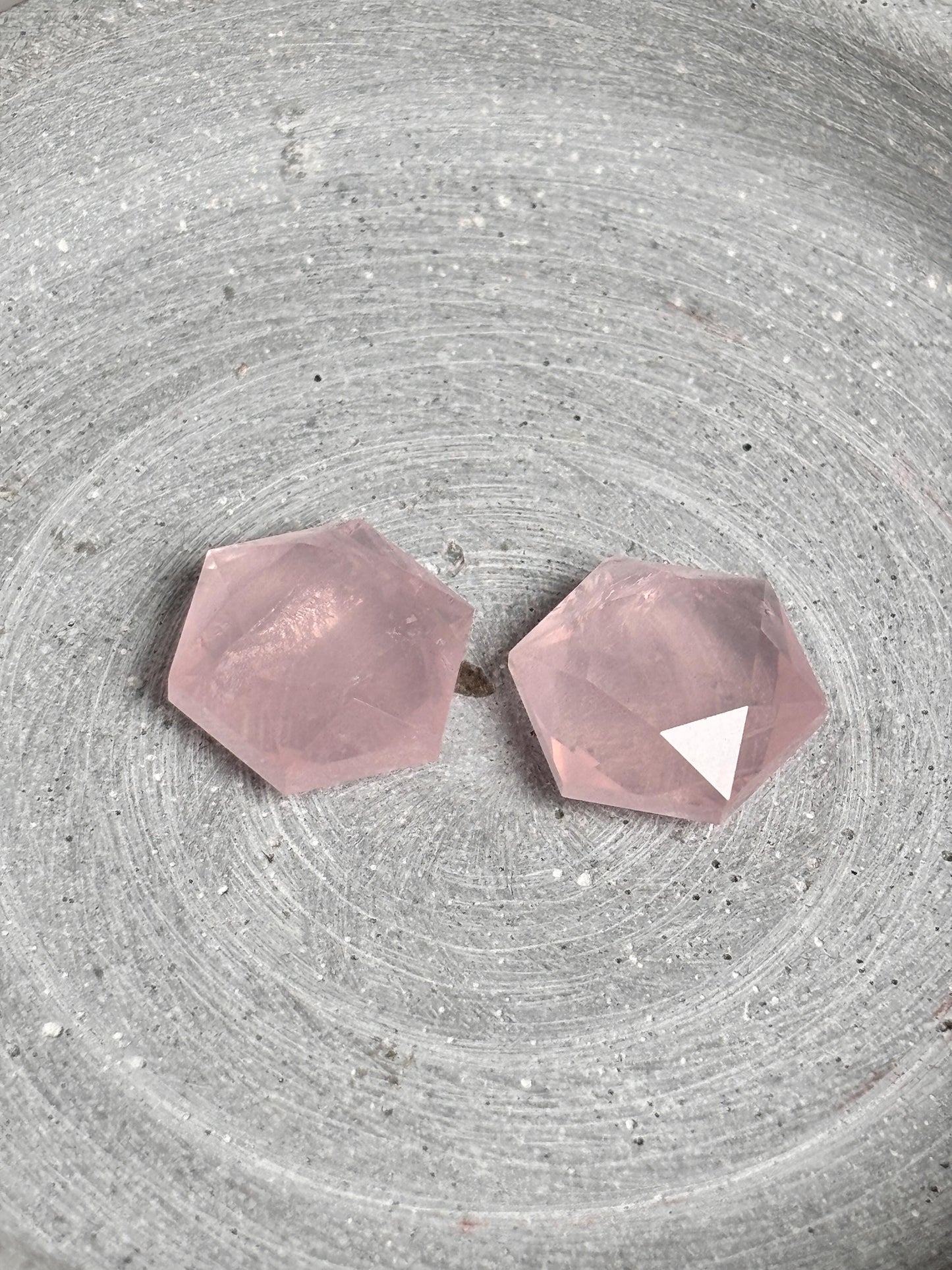 Small hexagon crystals made of citrine, rose quartz and labradorite – gemstone decoration and perfect gift for crystal lovers