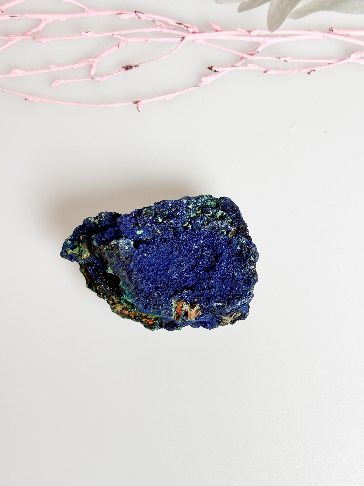 Azurit Natursteinstück mit schöner Struktur und Glitzer - Kristallstufe, einzigartiges Mineral für Sammler und Dekoration