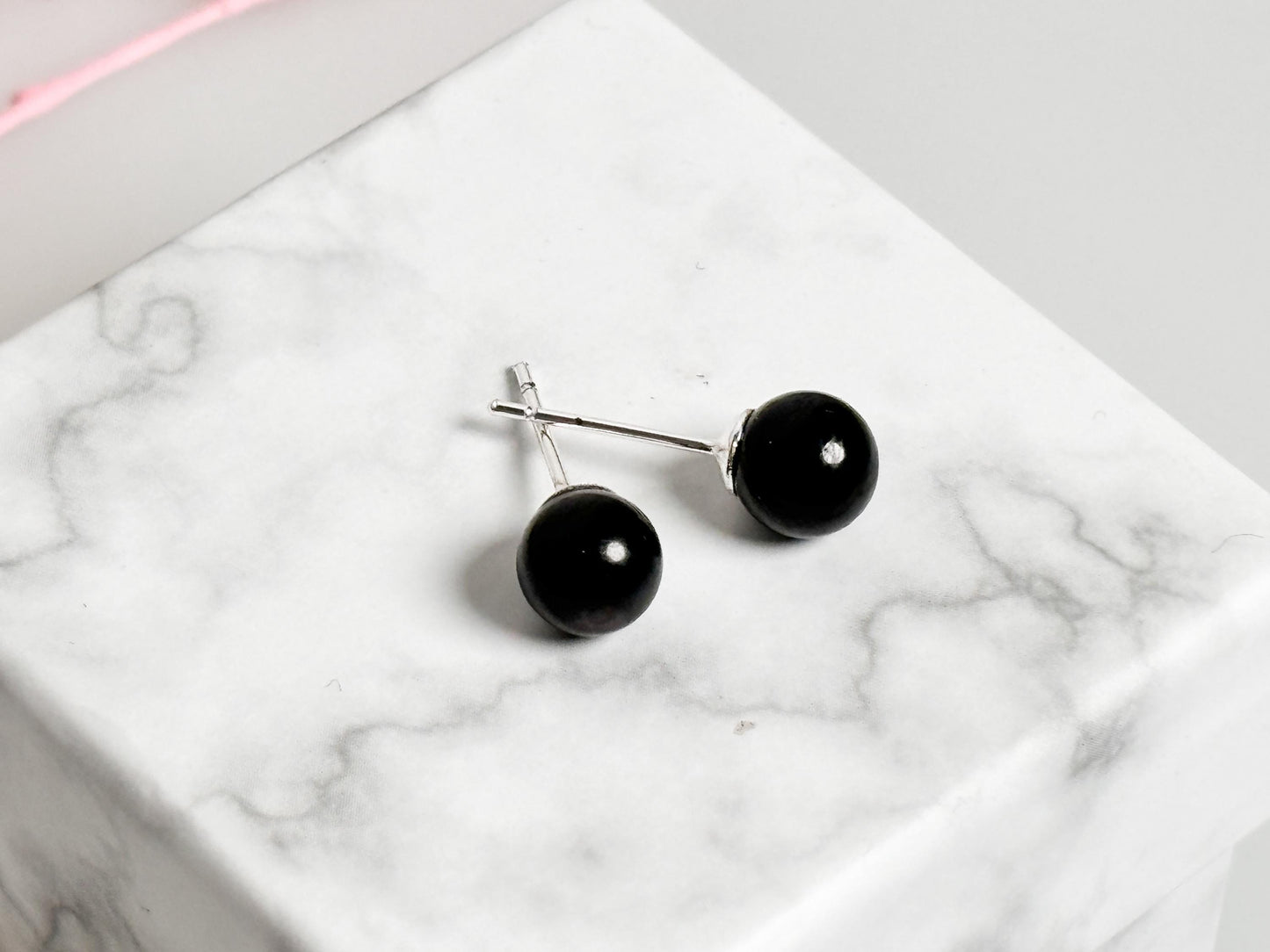 Obsidian Perlen Ohrstecker mit 925 Silberstecker Zeitloser Schutzstein, eleganter schwarzer Schmuck, ideal als Geschenk