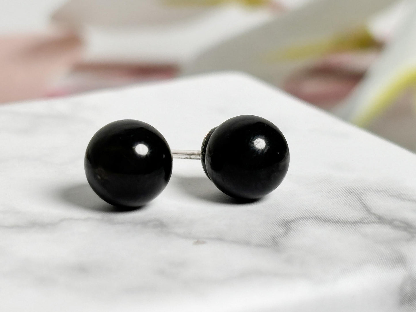 Obsidian Perlen Ohrstecker mit 925 Silberstecker Zeitloser Schutzstein, eleganter schwarzer Schmuck, ideal als Geschenk