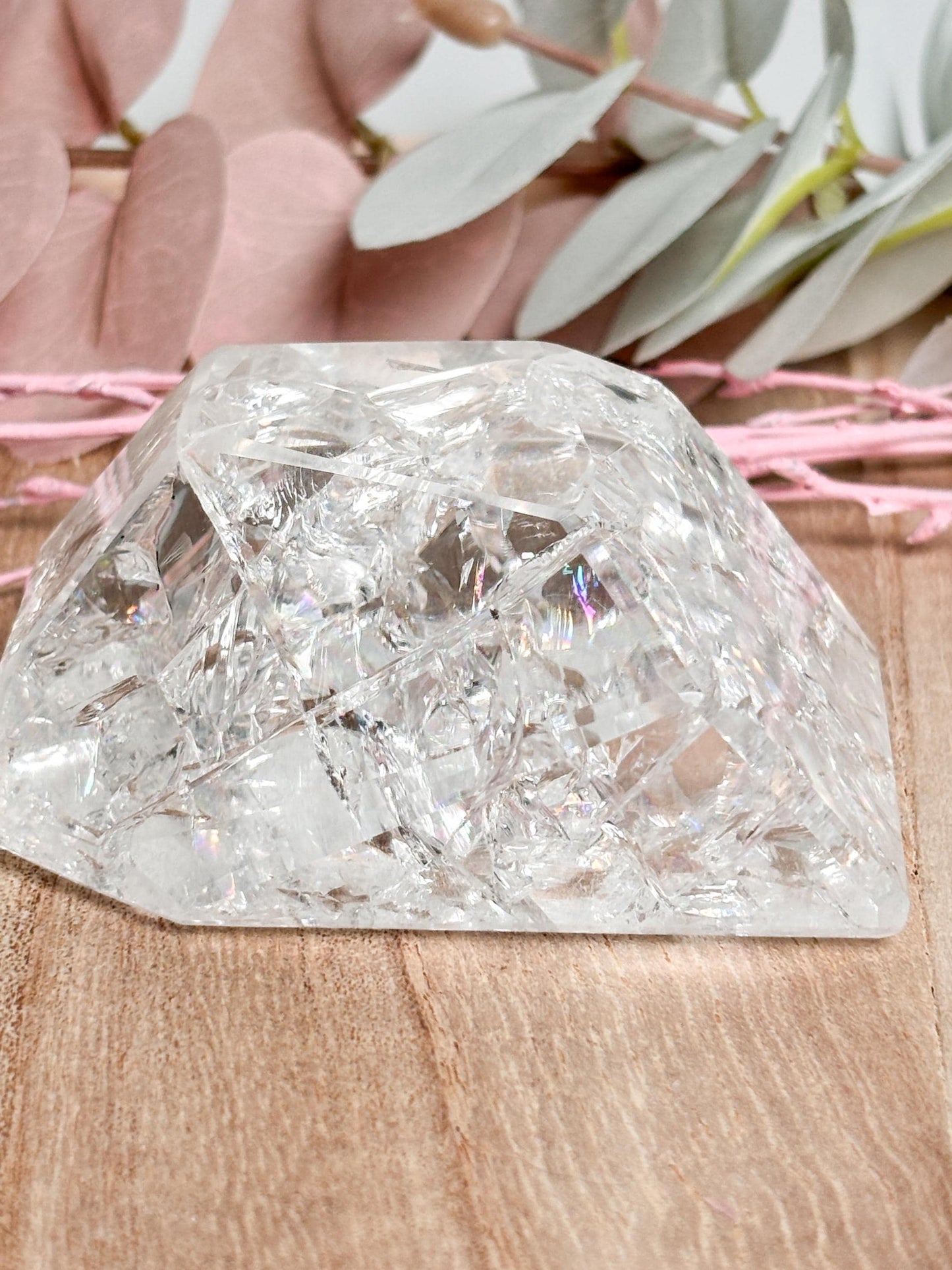 Crackel Quarz Freiform mit Regenbogen-Effekten einzigartiger Heilstein, perfektes Geschenk, funkelnde Dekoration