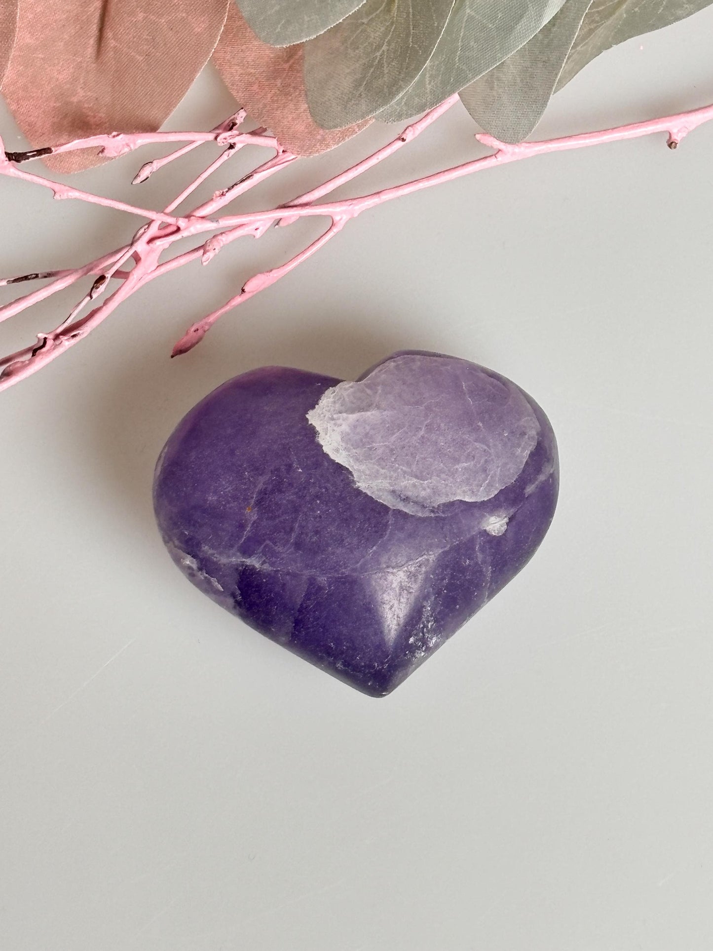 Fluorit Herz 107g - Kraftvolles Lila, Ca. 5,4x4,6cm | Einzigartiges Sammlerstück, Geschenkidee