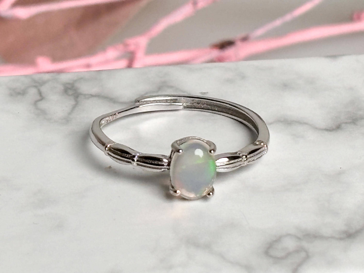 925 silver ring with white opal, adjustable size – Elegant ring for women, fine & timeless, perfect gift
