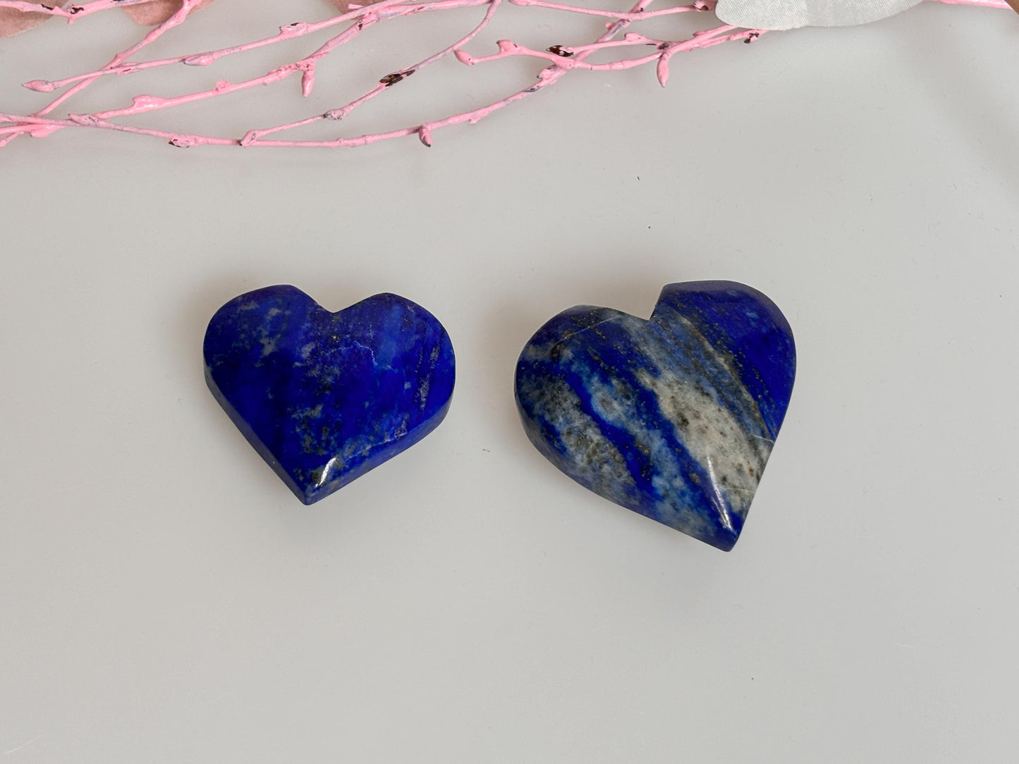 Lapislazuli Dekoherz mit Pyriteinschlüssen  verschiedene Größen, spirituelle Dekoration und Glücksbringer