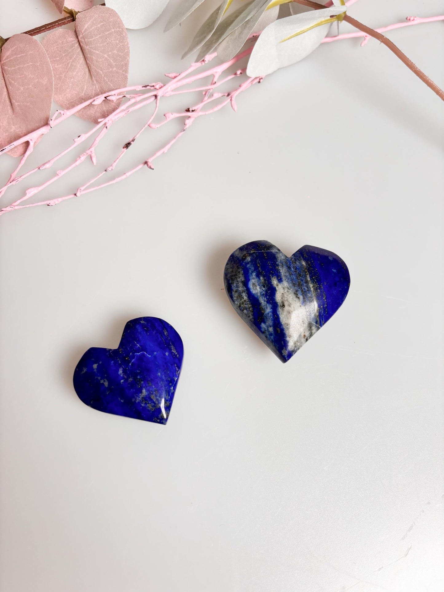 Lapislazuli Dekoherz mit Pyriteinschlüssen  verschiedene Größen, spirituelle Dekoration und Glücksbringer