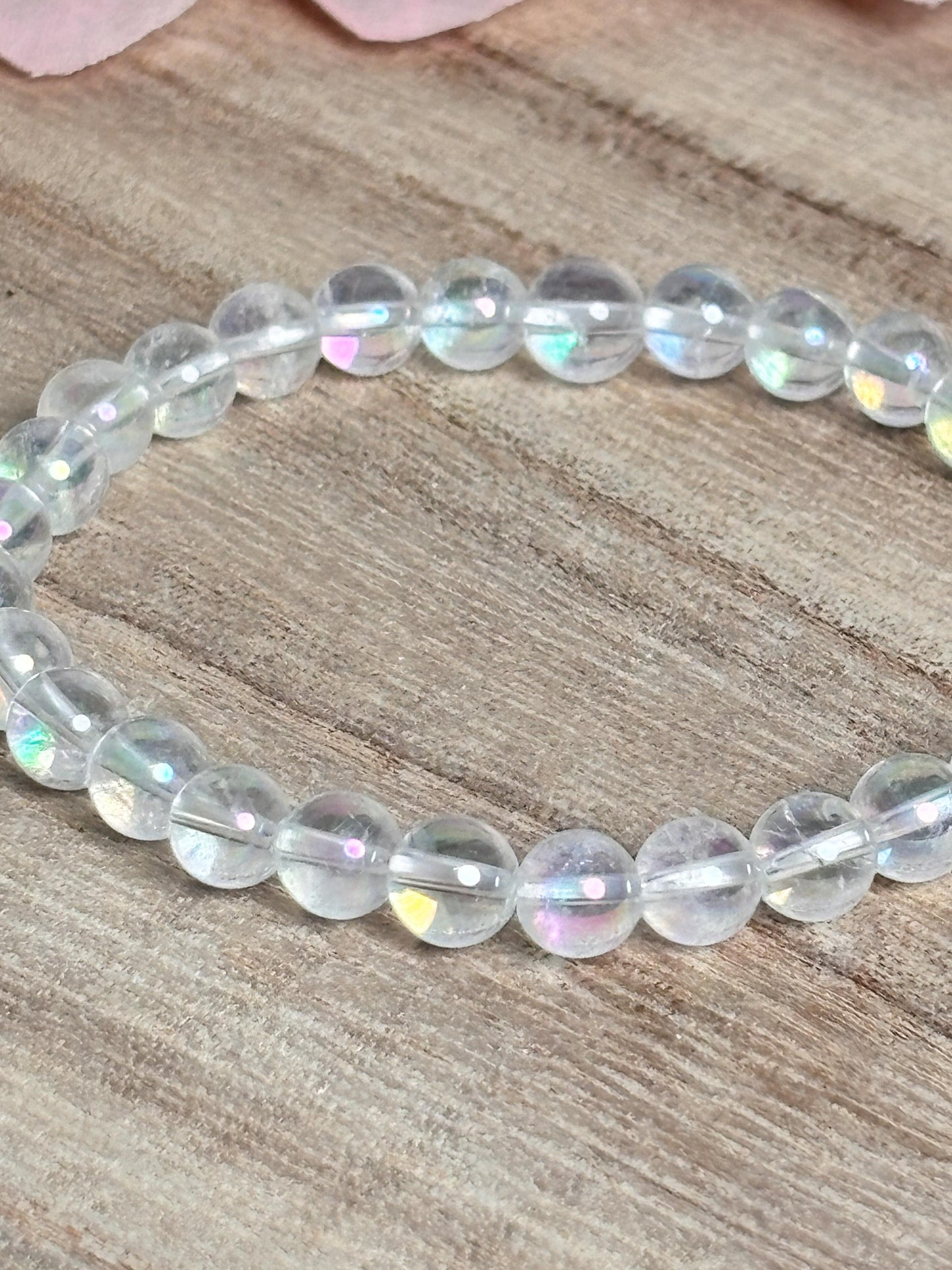 Angel Aura Kristall Perlenarmband 6mm Zartes, schimmerndes Armband für Harmonie & Balance, ideal als Geschenk