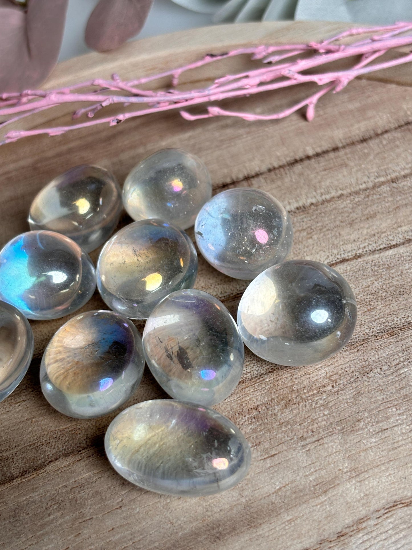 Angel Aura Quarz Trommelsteine schimmernde Regenbogen Kristalle, ideal für Meditation & Dekoration