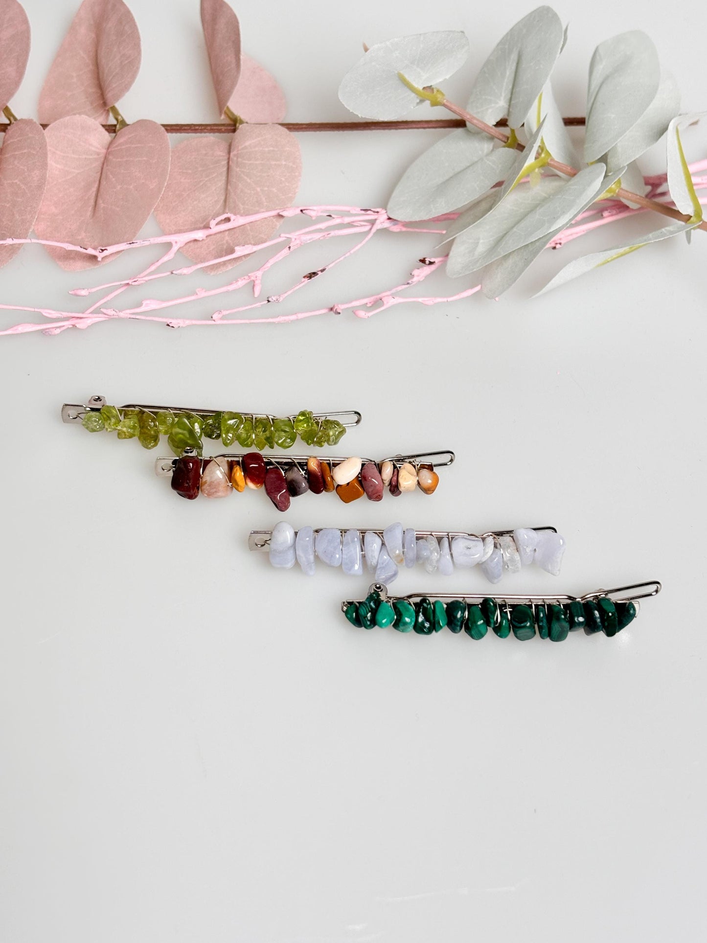 Zarte Haarklammern im Boho-Stil mit Edelsteinen Malachit, Peridot, Mookait, Blue Lace Achat