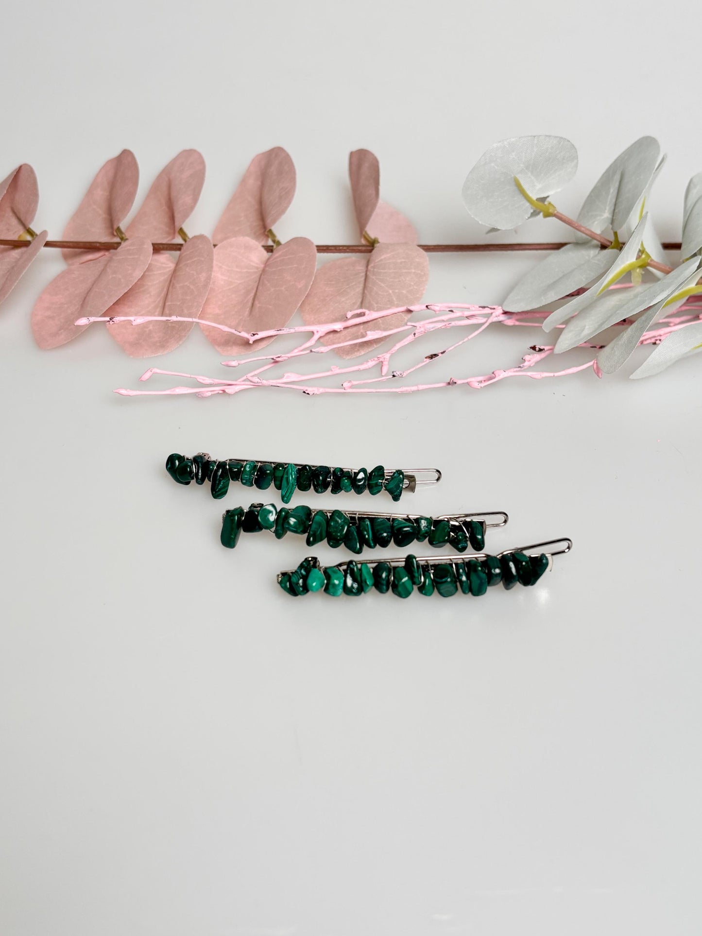Zarte Haarklammern im Boho-Stil mit Edelsteinen Malachit, Peridot, Mookait, Blue Lace Achat