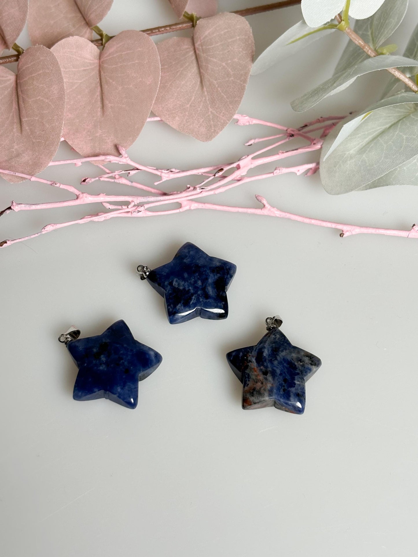 Sodalith Stern Kettenanhänger Spiritueller Edelstein Schmuck, 2,5 cm, Symbol für Klarheit und Intuition