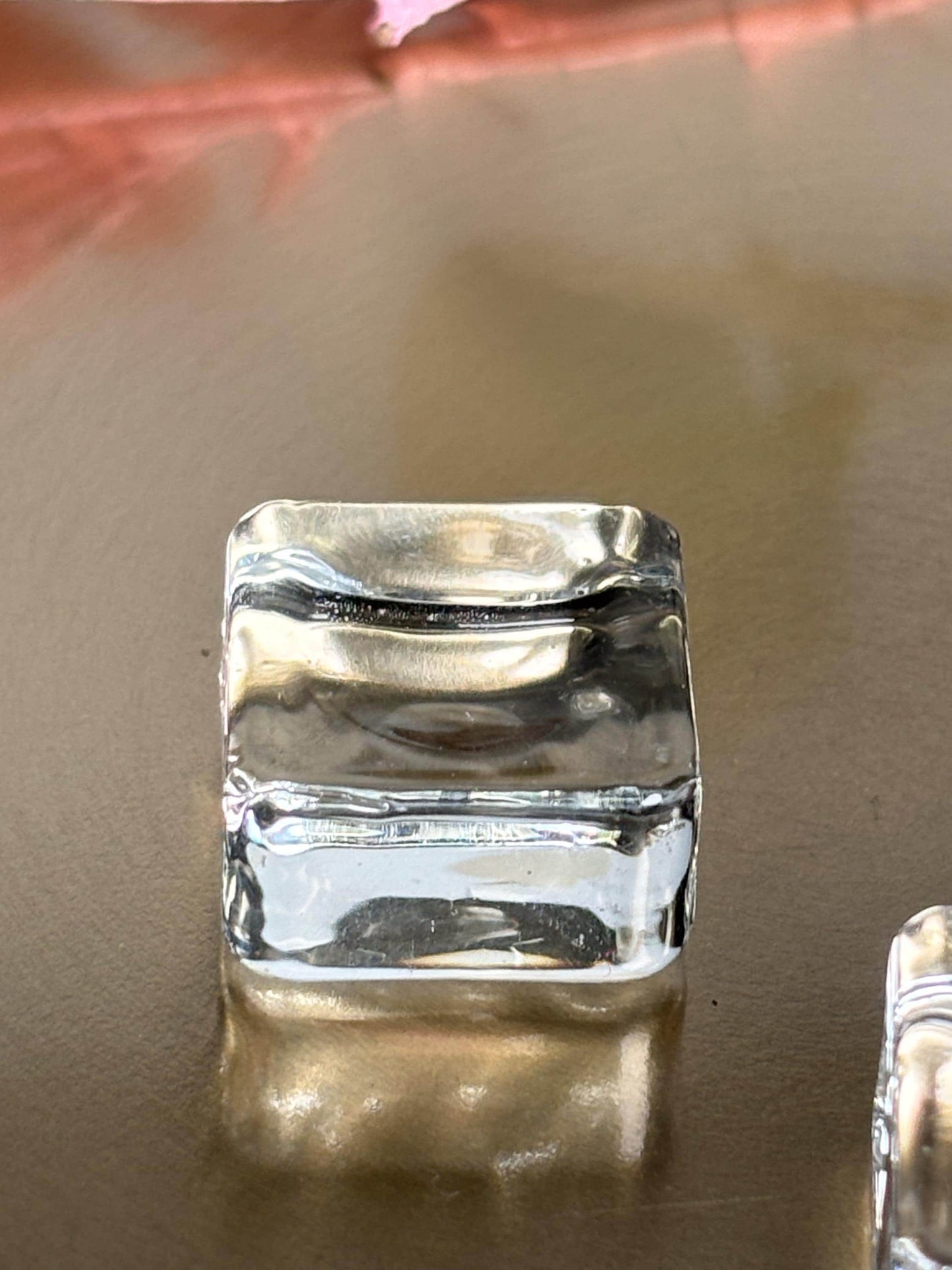 Minimalistischer Acryl Glas Kugelhalter für Kristallkugeln Elegante Präsentation für Edelsteine