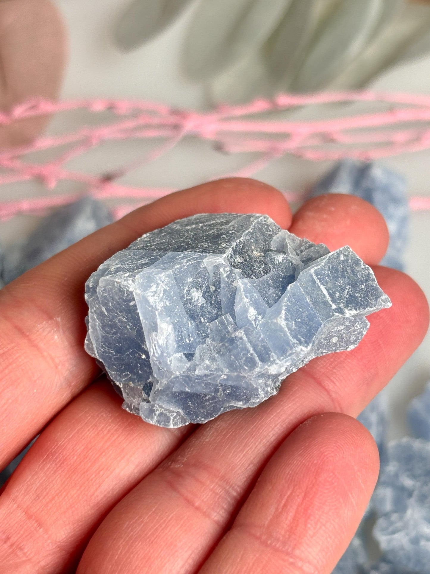 Celestine Rohsteine Wunderschöne blaue Farbe, natürliche Kristalle für Dekoration und Energiearbeit