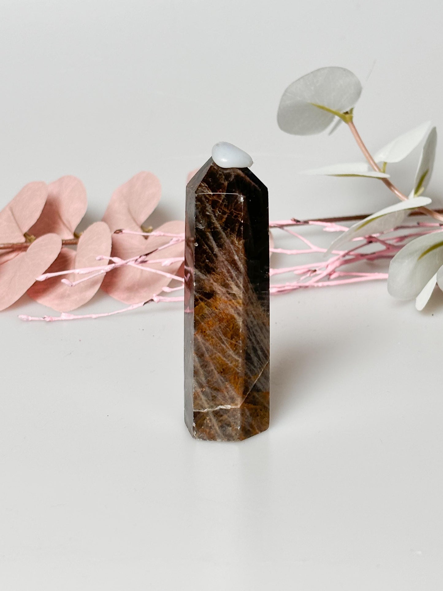 Schwarze Mondstein Türme Energetische Kristalle für Schutz und Intuition