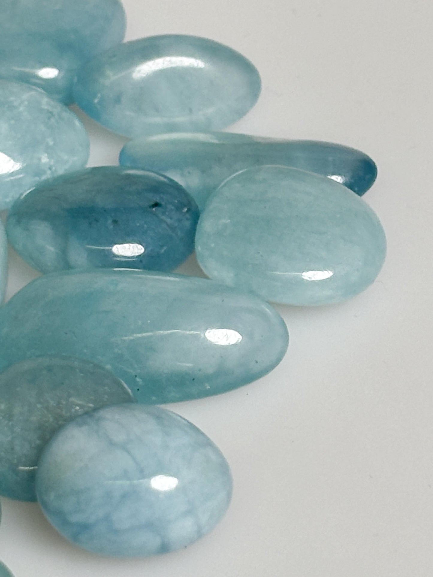 Aquamarin Trommelsteine Sanfte Energie in 2 Größen Heilstein für Ruhe & Klarheit
