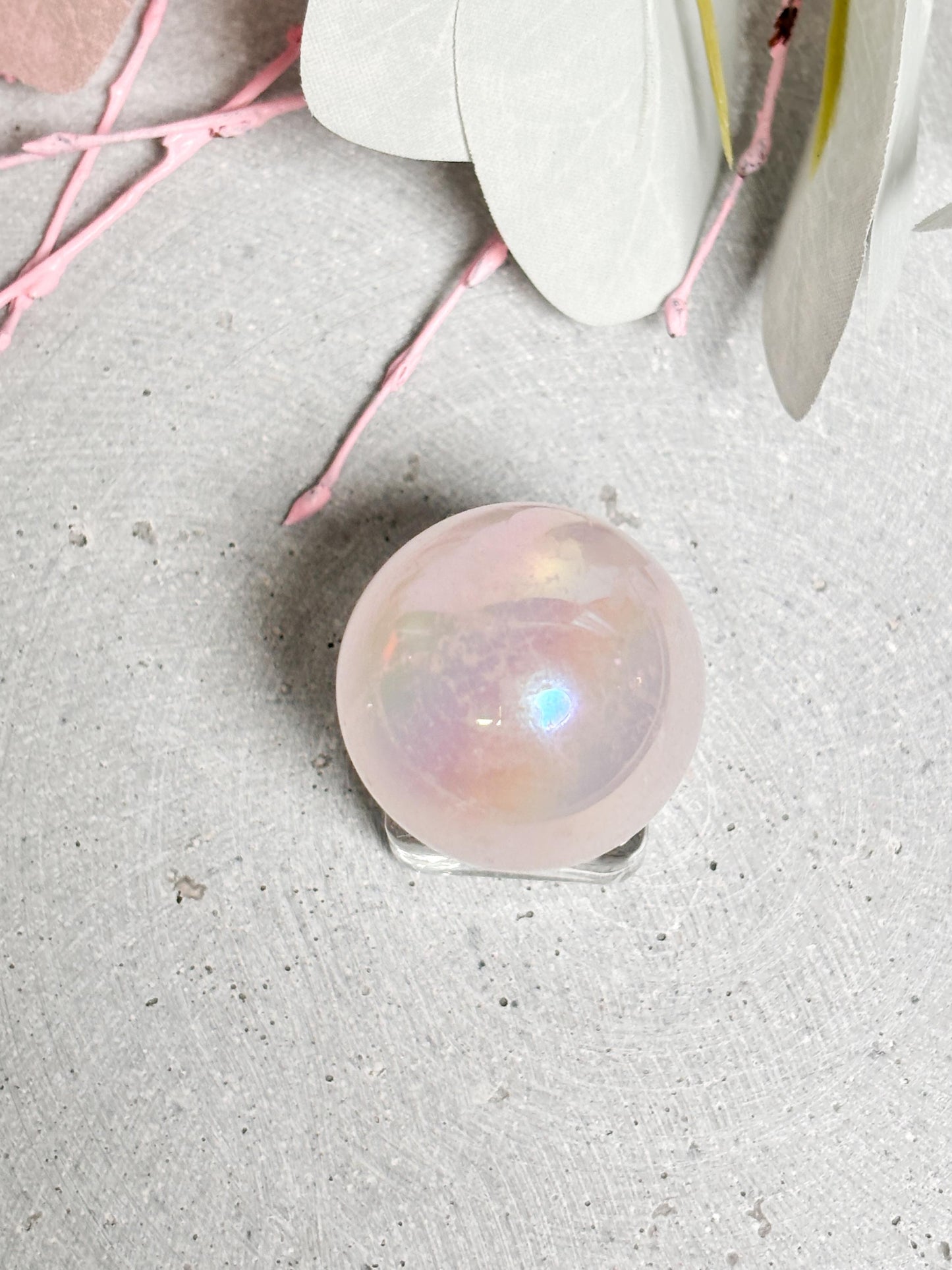 Aura Rosequarz Kugel 2,6 cm – Schimmernder Rosenquarz Kristall für Energie & Harmonie