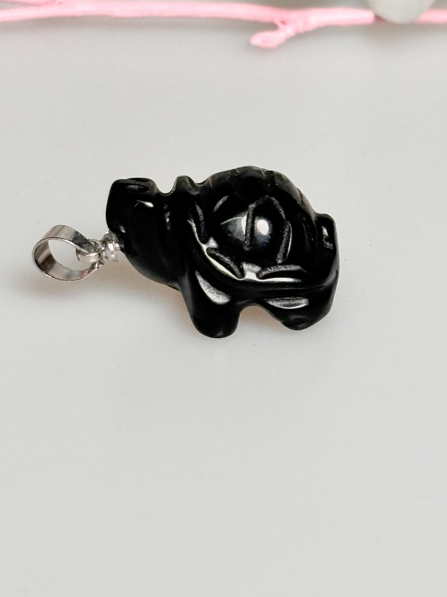 Schildkröten Kettenanhänger aus Obsidian Natürlicher Schutzstein & Spiritueller Schmuck