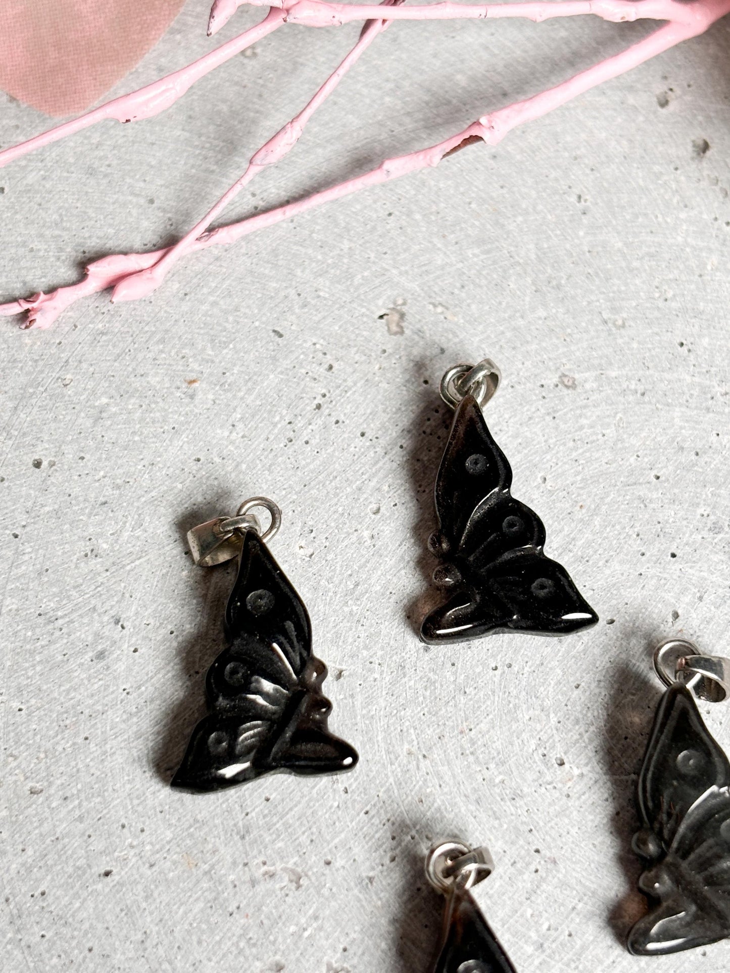Kleine Feen Kettenanhänger aus schwarzem Obsidian Schutz & Energie