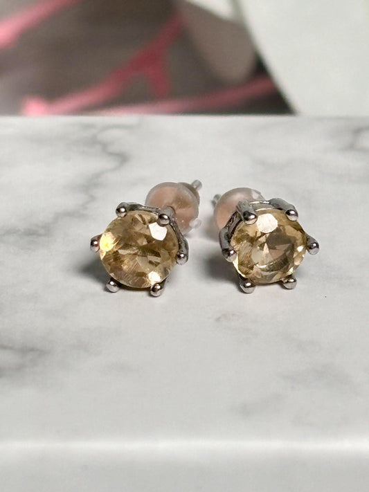 Facetierte Citrin Ohrstecker 925 Silber, echter Citrin Schmuck, gelber Edelstein Ohrringe, Geschenk für Sie