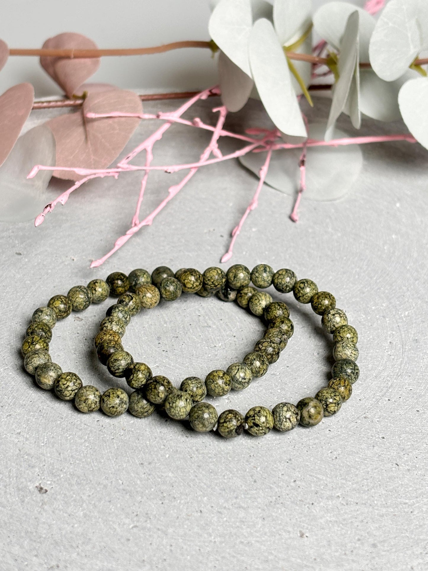 Elastisches Armband aus Schlangenhaut Jaspis Spirituelles Schmuckstück für Schutz und Stabilität, Natursteinarmband