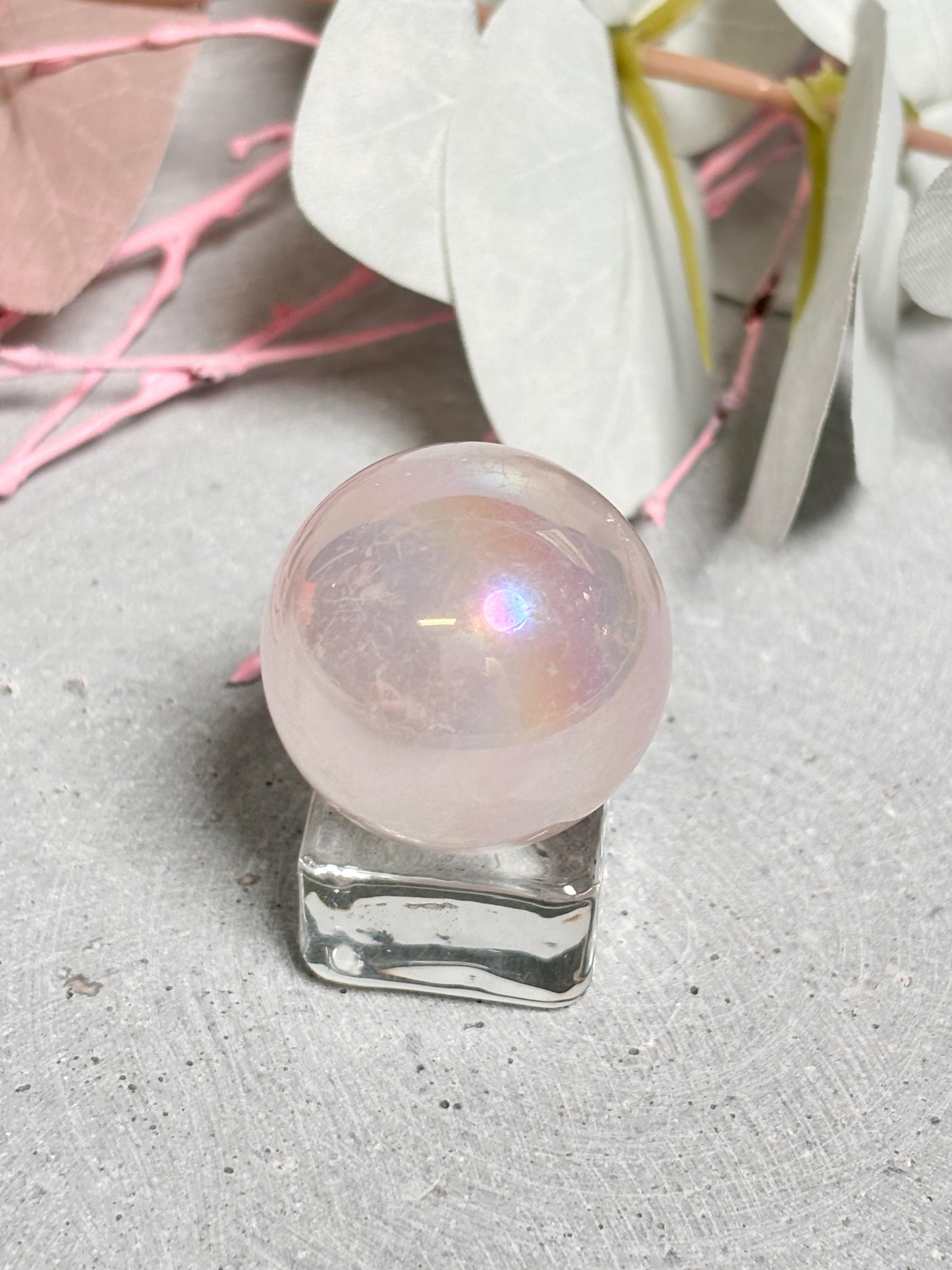 Aura Rosequarz Kugel 2,6 cm – Schimmernder Rosenquarz Kristall für Energie & Harmonie