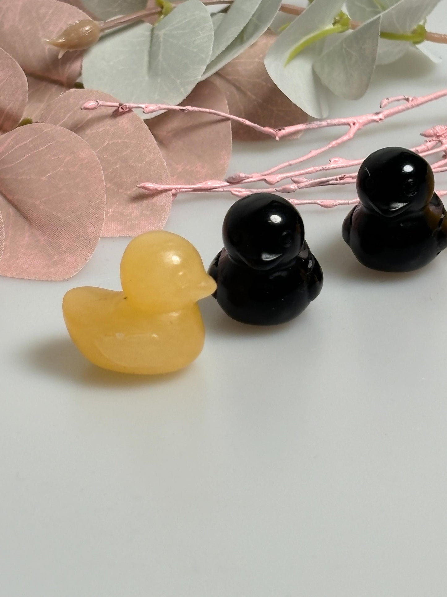 Kleine Deko Ente aus gelbem Calcit oder schwarzem Obsidian Glücksbringer & Sammlerstück