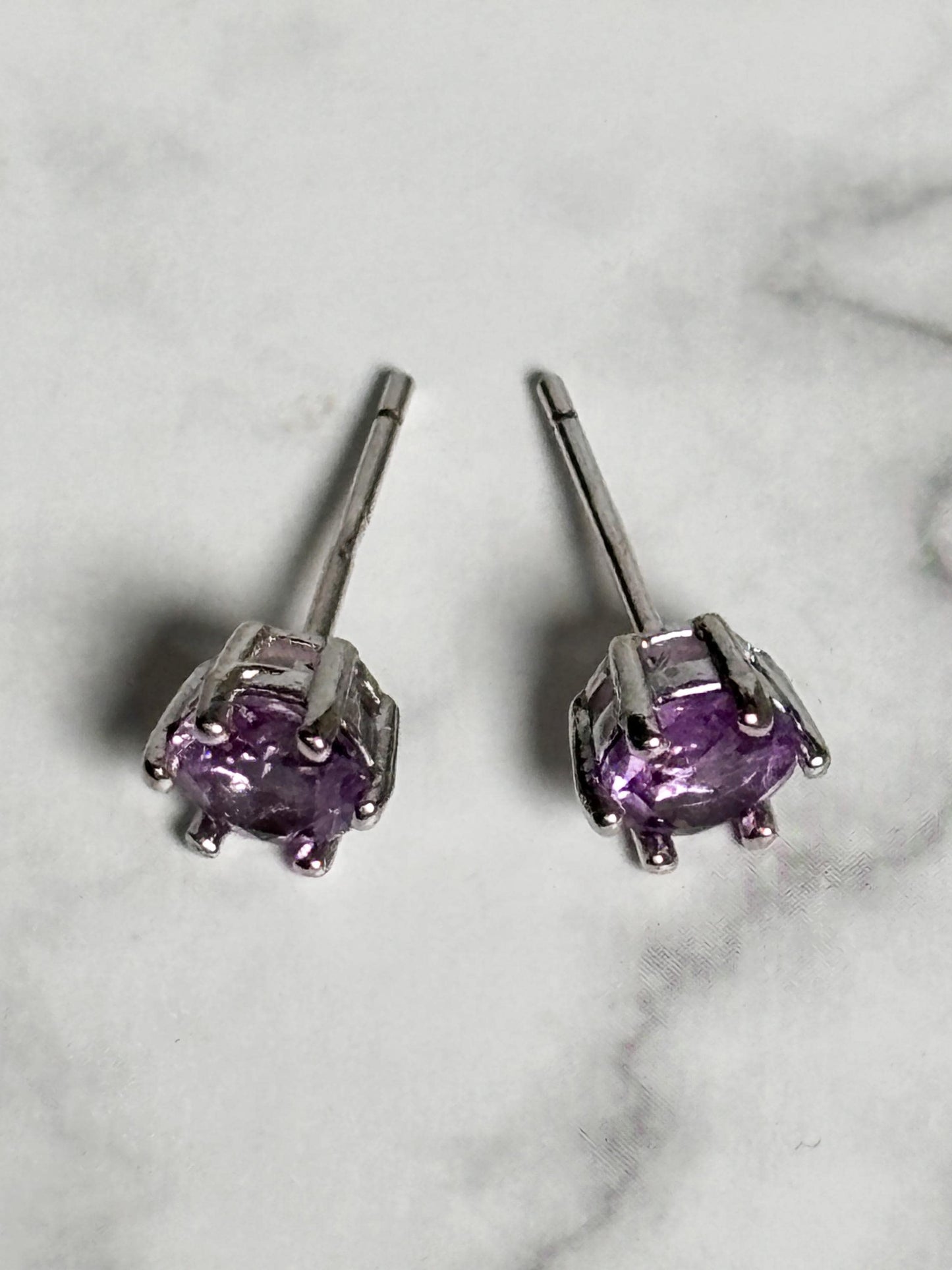 Facetierte Amethyst Ohrstecker 925 Silber Ohrringe mit Edelsteinen