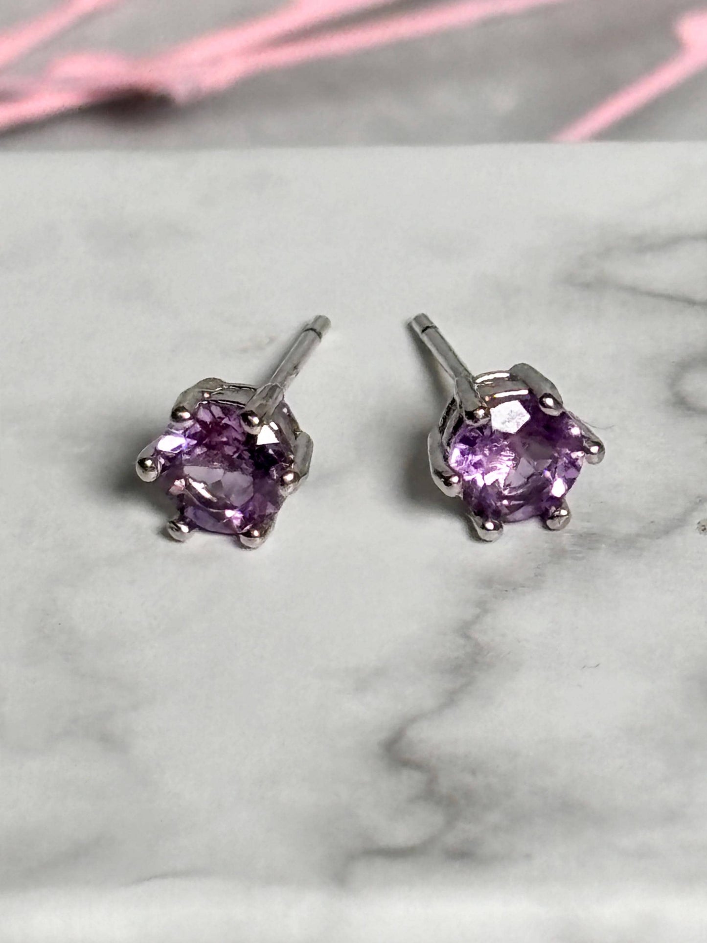 Facetierte Amethyst Ohrstecker 925 Silber Ohrringe mit Edelsteinen