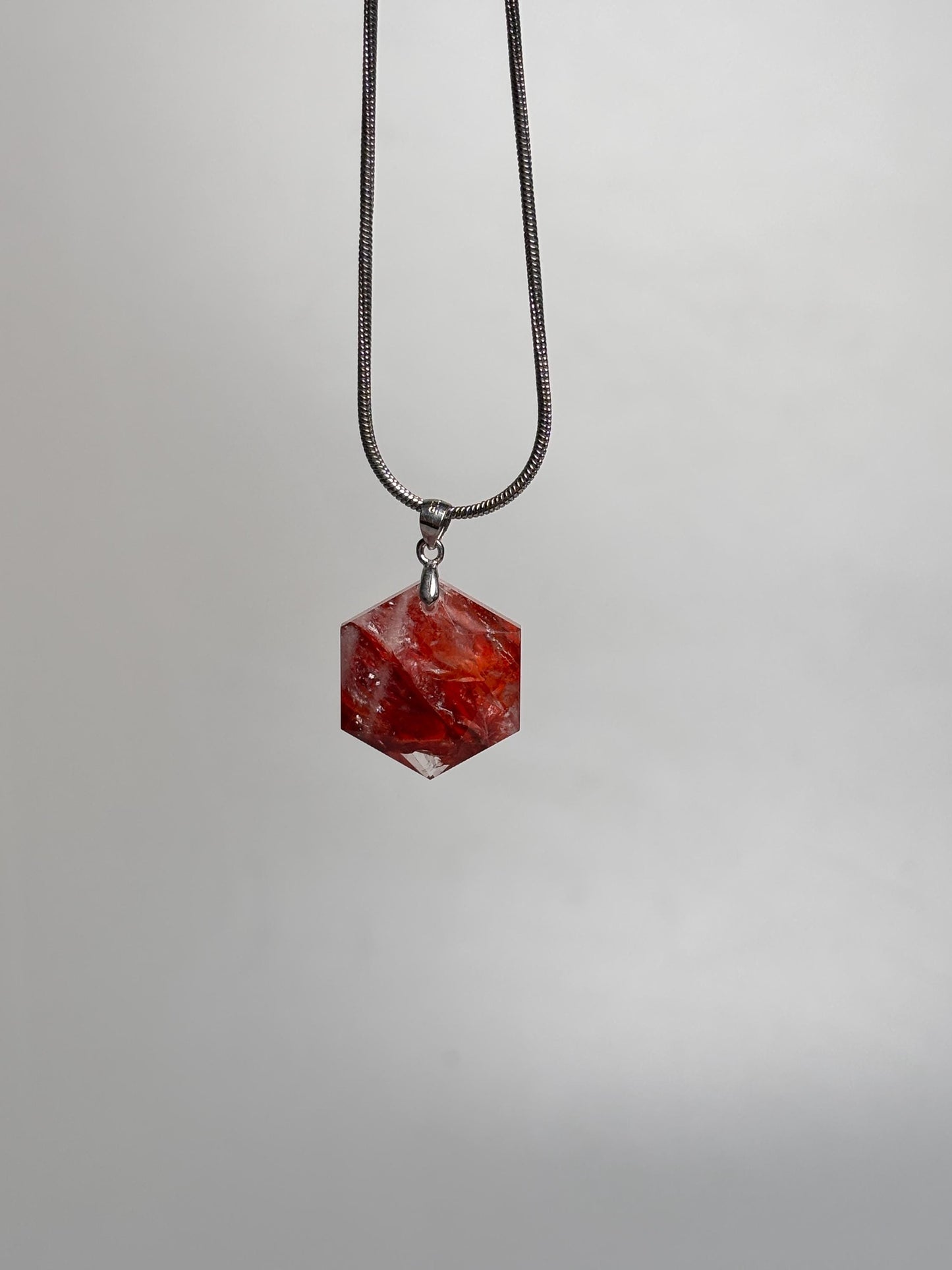 Feuerquarz Hexagon Anhänger Edelstein Kette, Energie & Schutz, Geschenkidee