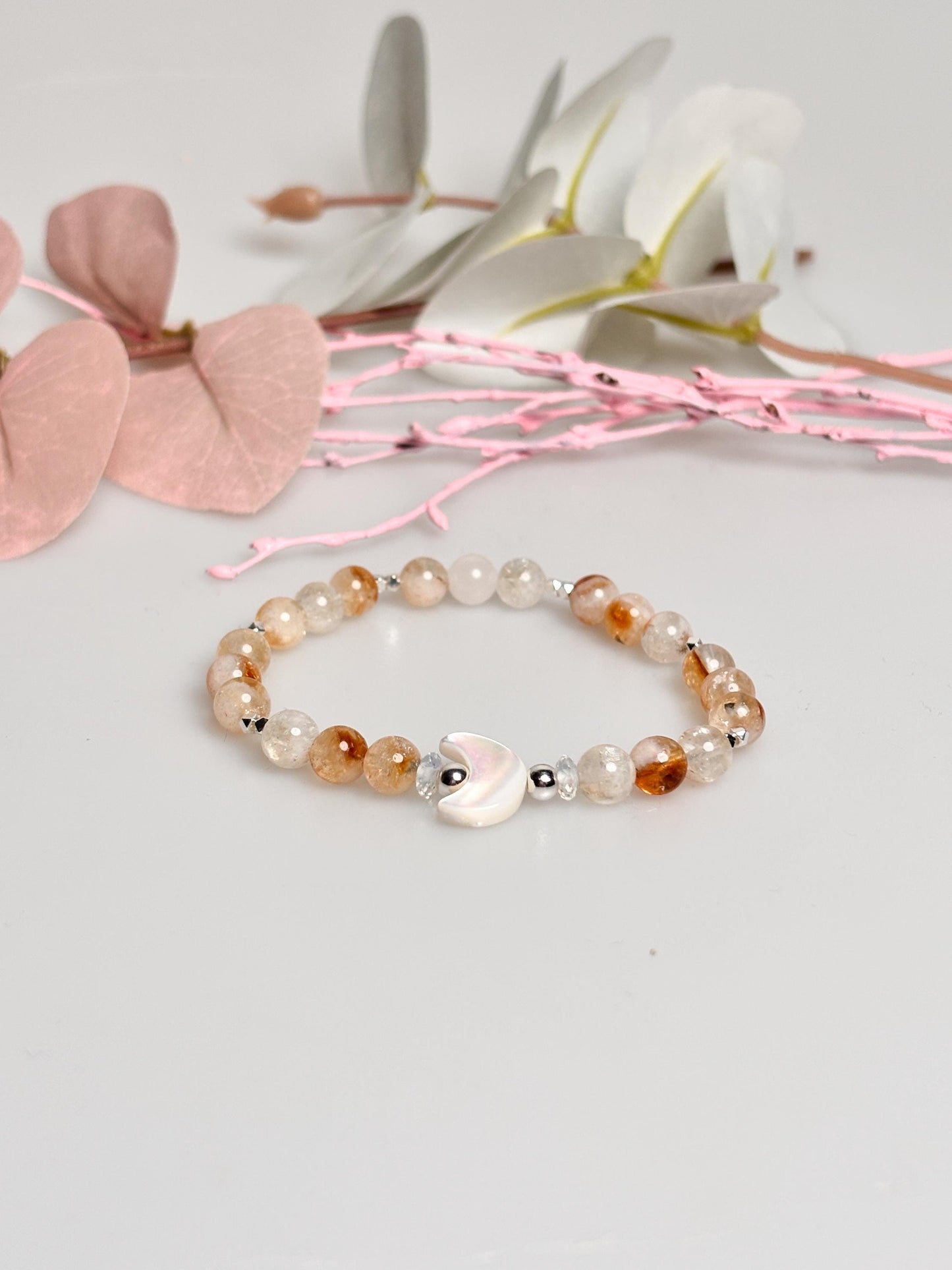 Golden Healer Armband elastisch 6 mm Perlen mit Muschelmond, Edelstein Armband, spiritueller Schmuck, handgefertigt