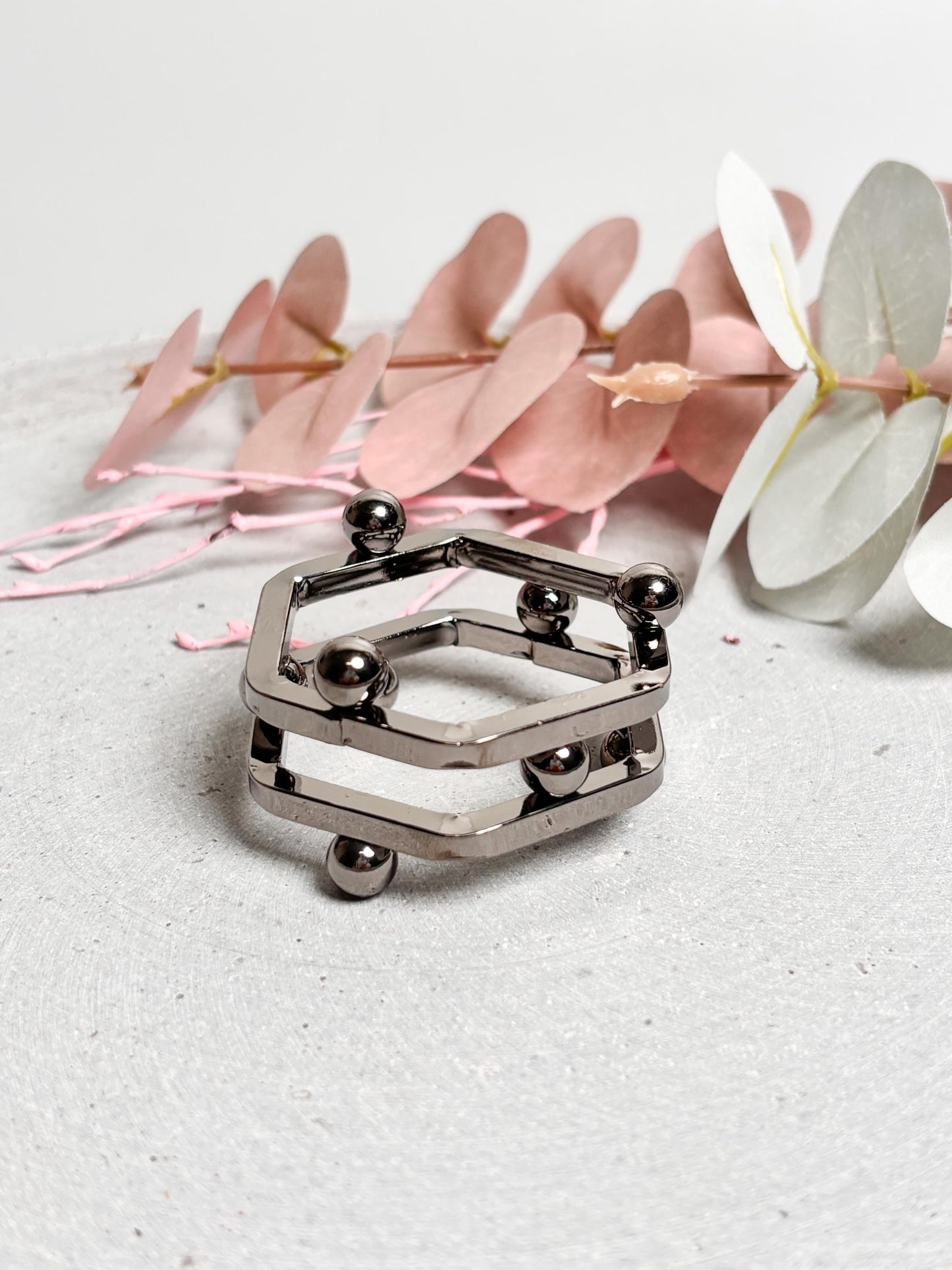 Metallhalter für Kristallkugeln  2 Farben & 2 Designs | Ständer für große Kugeln