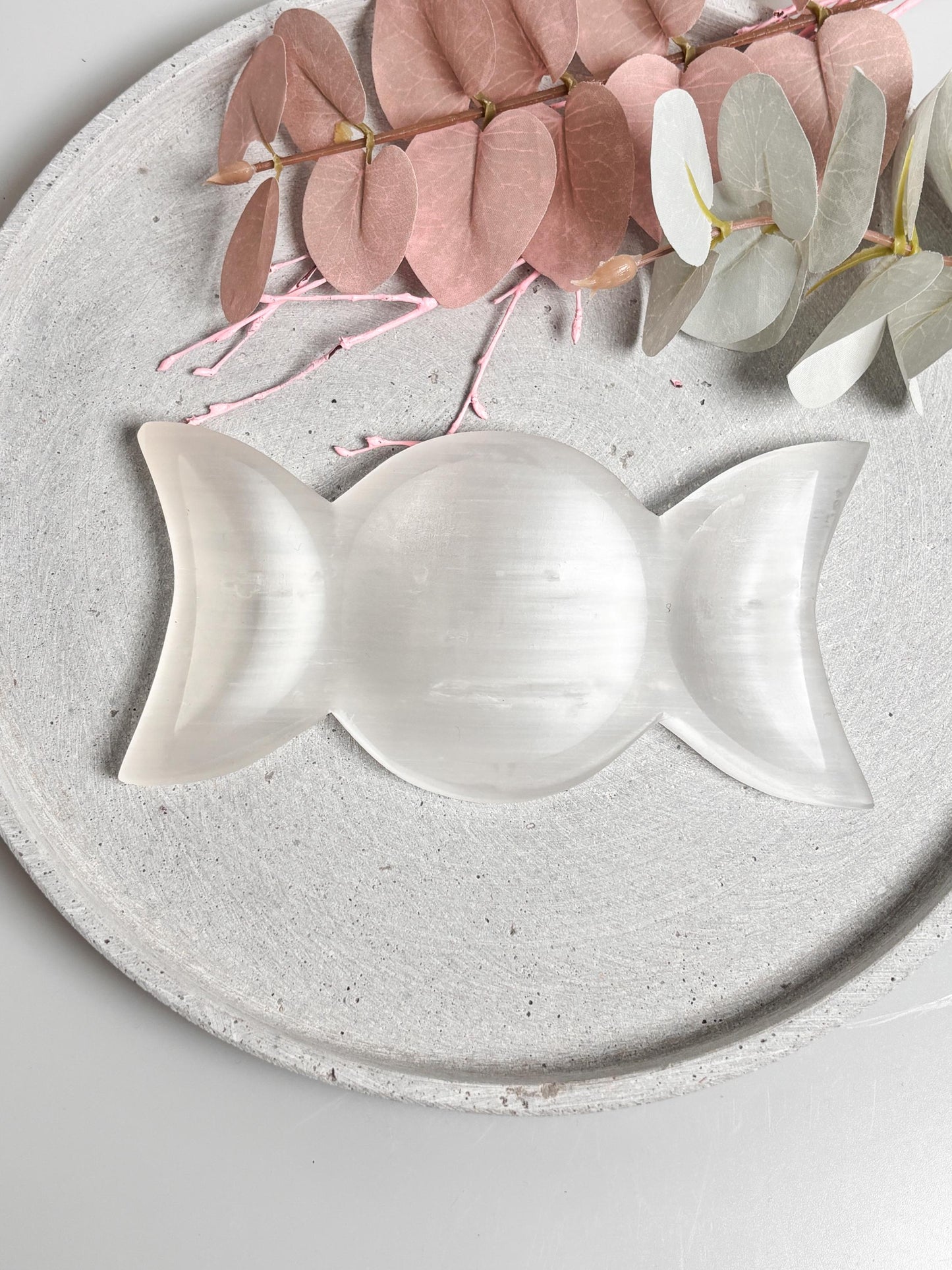 Selenitschale Mondphase Dekorative Kristallschale mit Mondphasen Design, Ideal zum Reinigen und Aufladen von Schmuckstücken