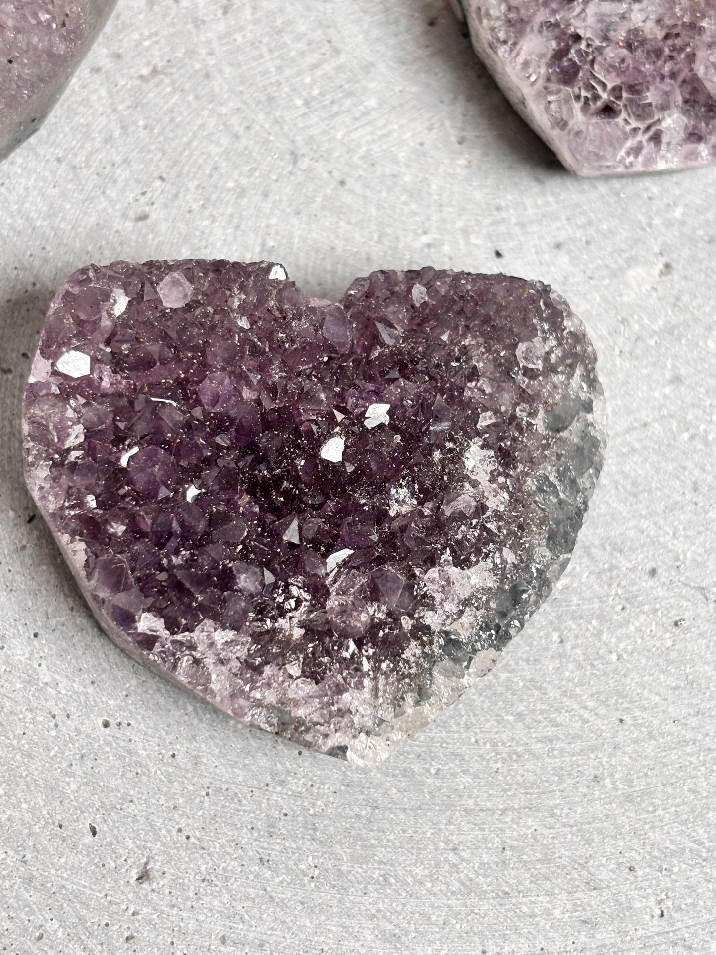 Amethyst Herz Cluster Deko Edelstein zur energetischen Reinigung & Harmonie | Natürlicher Amethyst Kristall