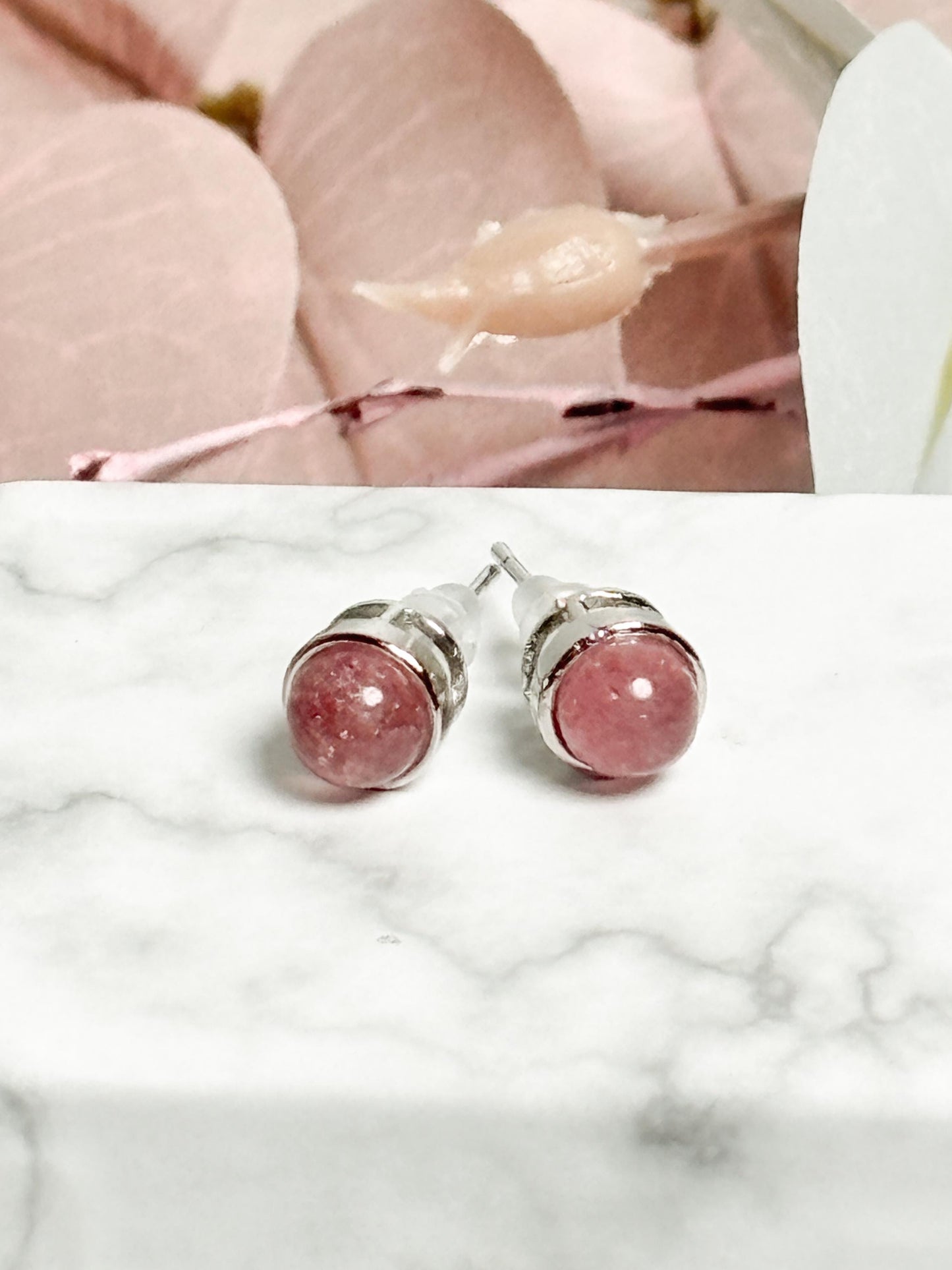 Ohrstecker mit Erdbeerquarz, 925 Silber Nadel zarte Edelstein Ohrringe Damen, eleganter Schmuck