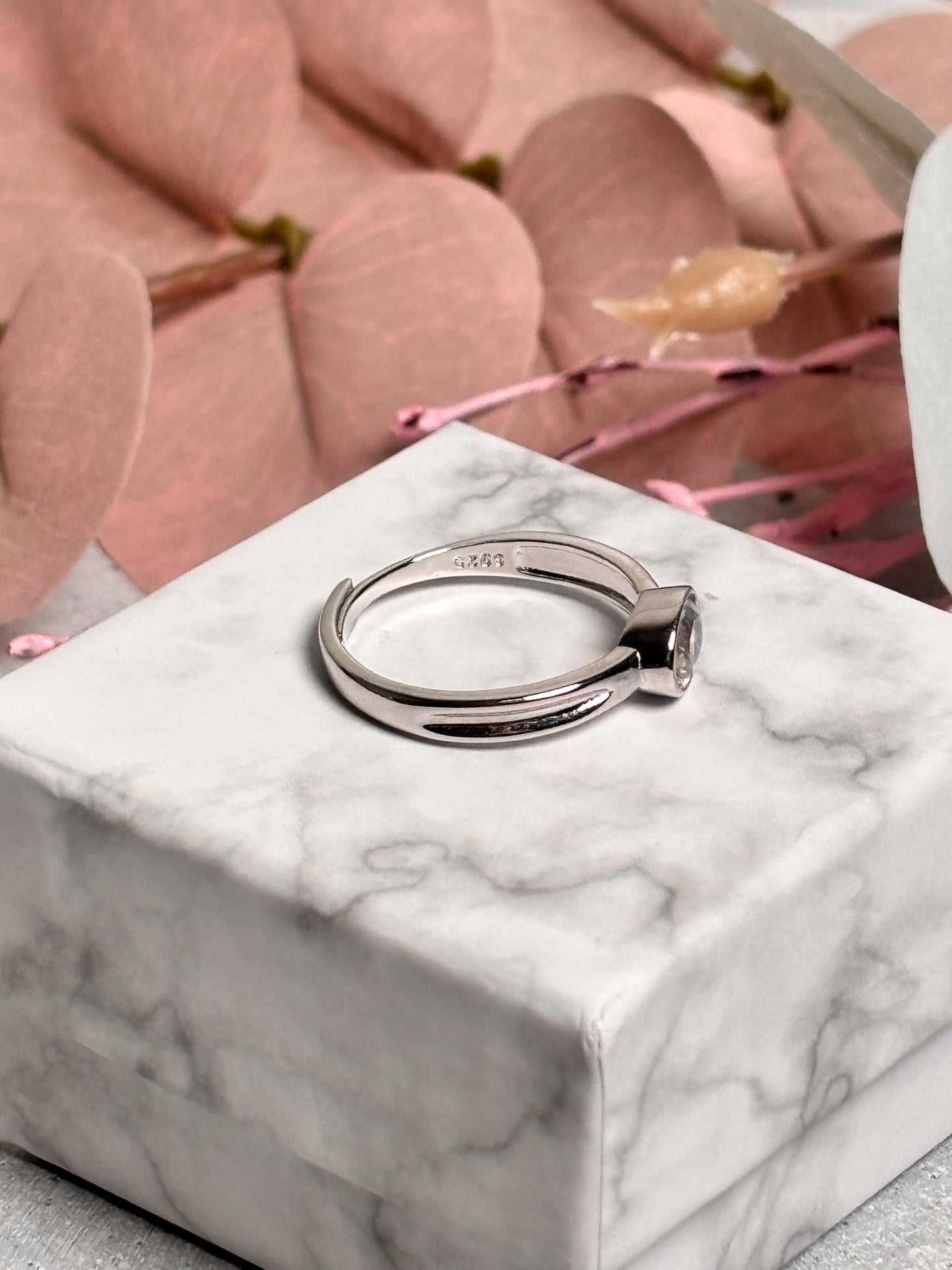 925 Silberring größenverstellbar mit ovalem Mondstein Boho Edelsteinring Damen, Silber Mondsteinring