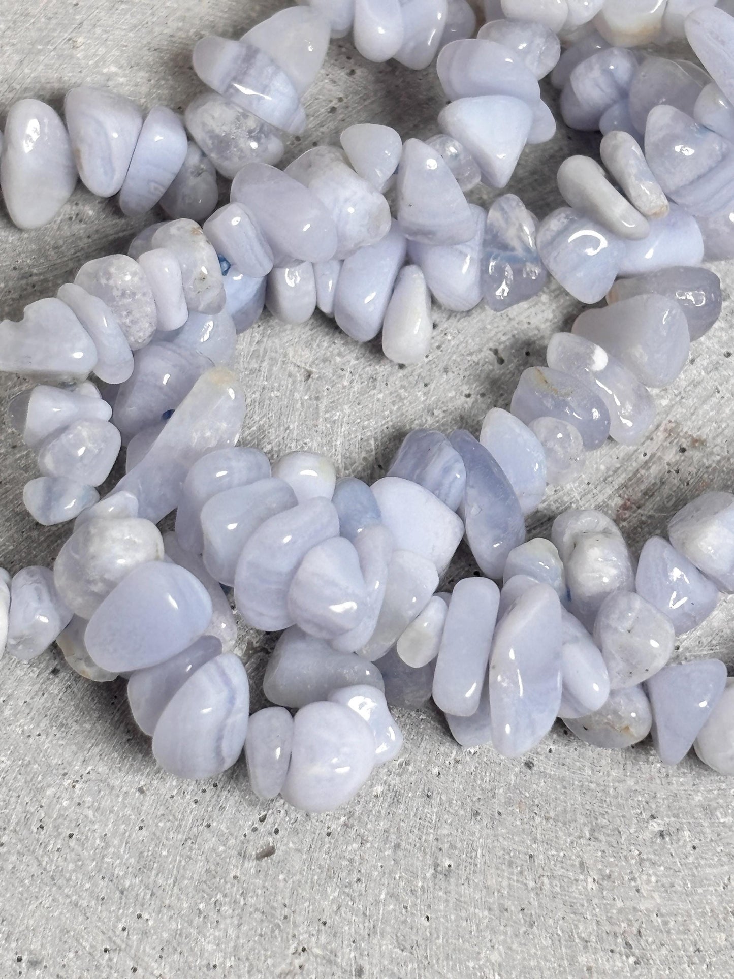 Chalcedon Splitterarmband Elastisches Edelsteinarmband 6mm, 17,5 cm | Beruhigender Heilstein Schmuck