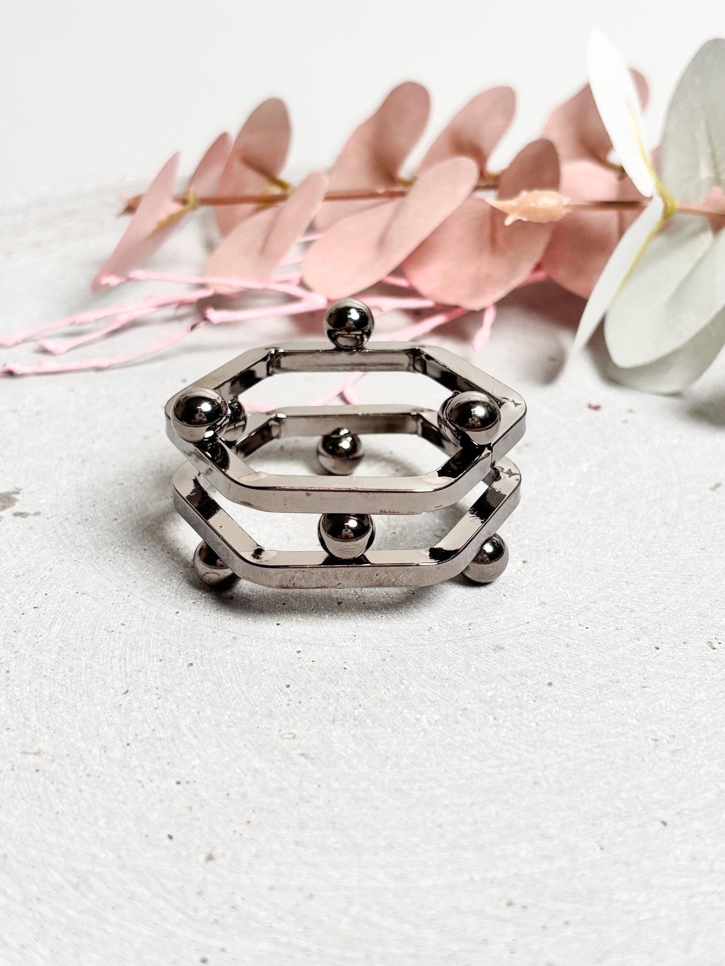 Metallhalter für Kristallkugeln  2 Farben & 2 Designs | Ständer für große Kugeln