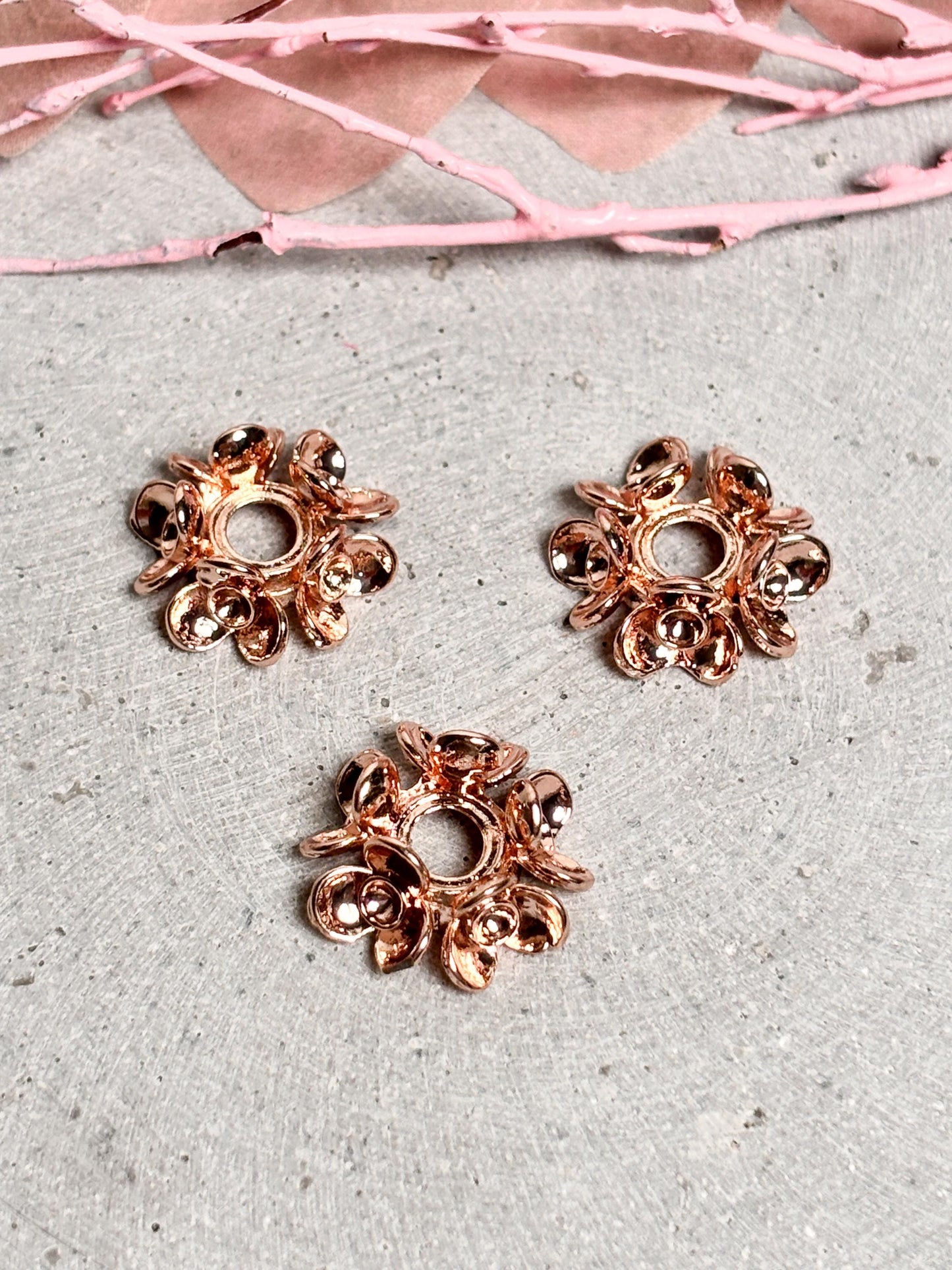 Kleiner Kugelhalter für Mini Kristallkugeln Roségoldener Ständer | Deko & Spirituelles Zubehör